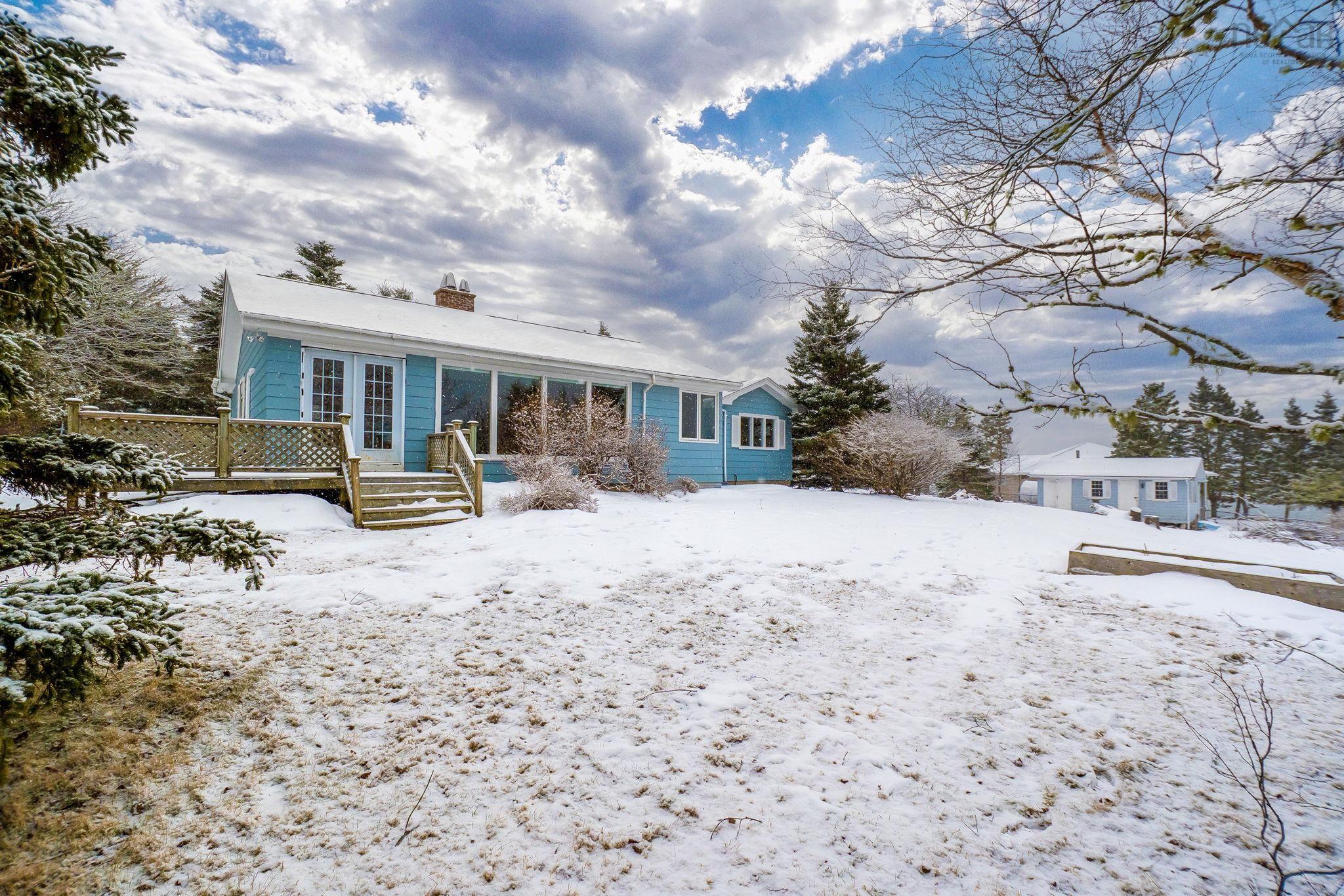 $765,000.00: 211 Sunset Drive, Glen Haven