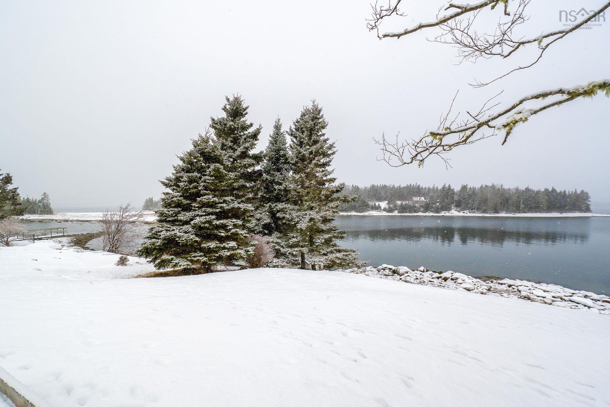 $765,000.00: 211 Sunset Drive, Glen Haven