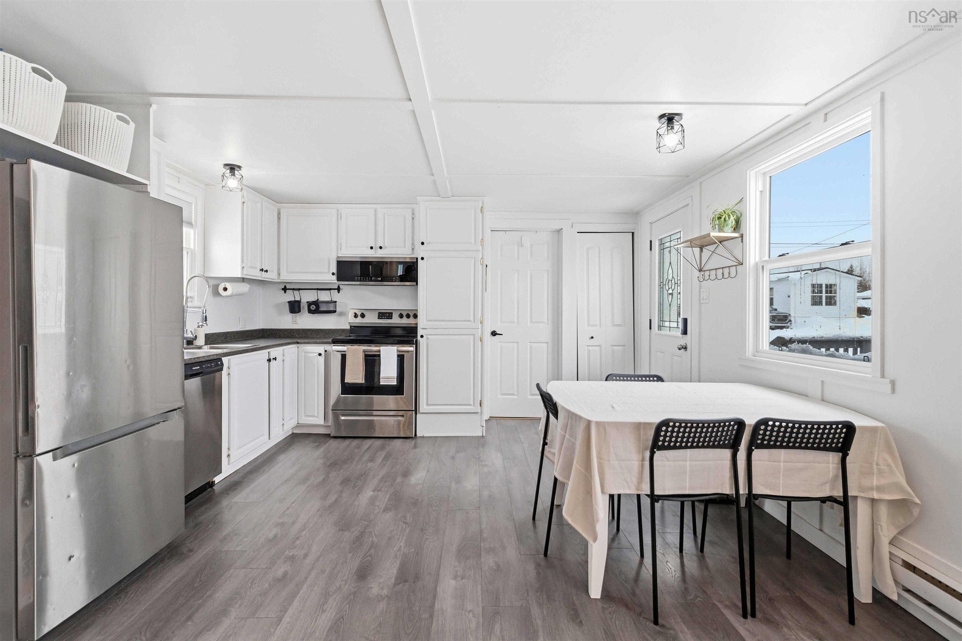 $189,900.00: 10 Michael Avenue, Mount Uniacke