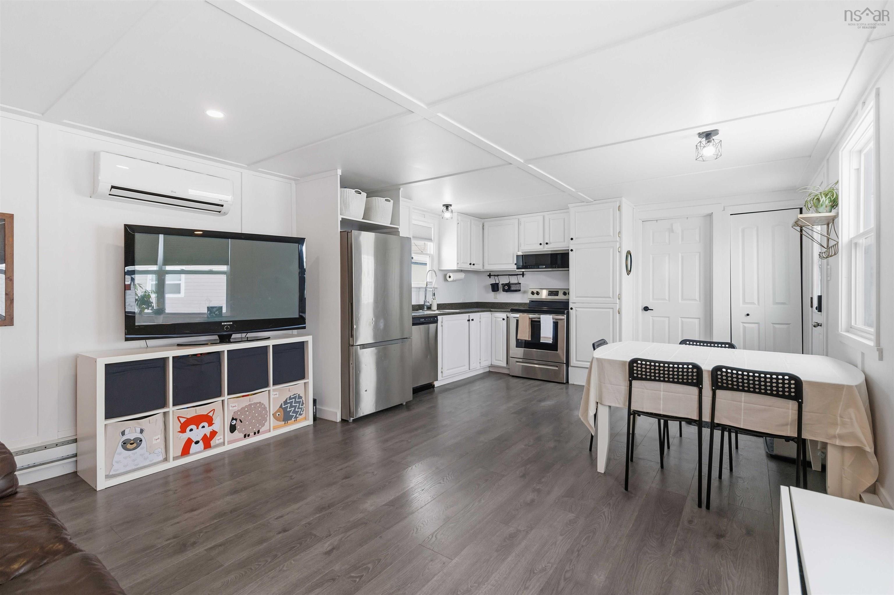 $189,900.00: 10 Michael Avenue, Mount Uniacke