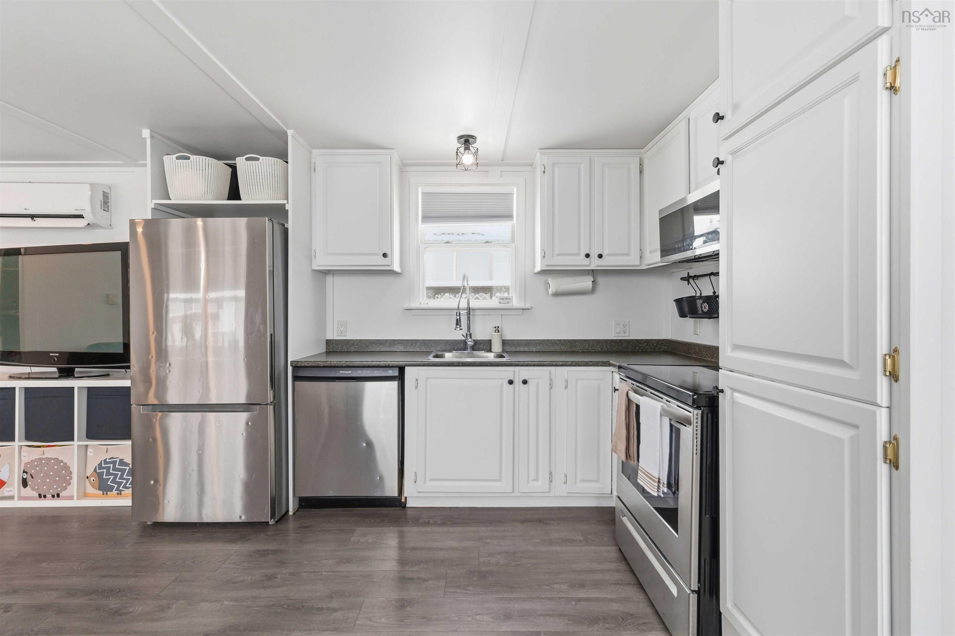 $189,900.00: 10 Michael Avenue, Mount Uniacke