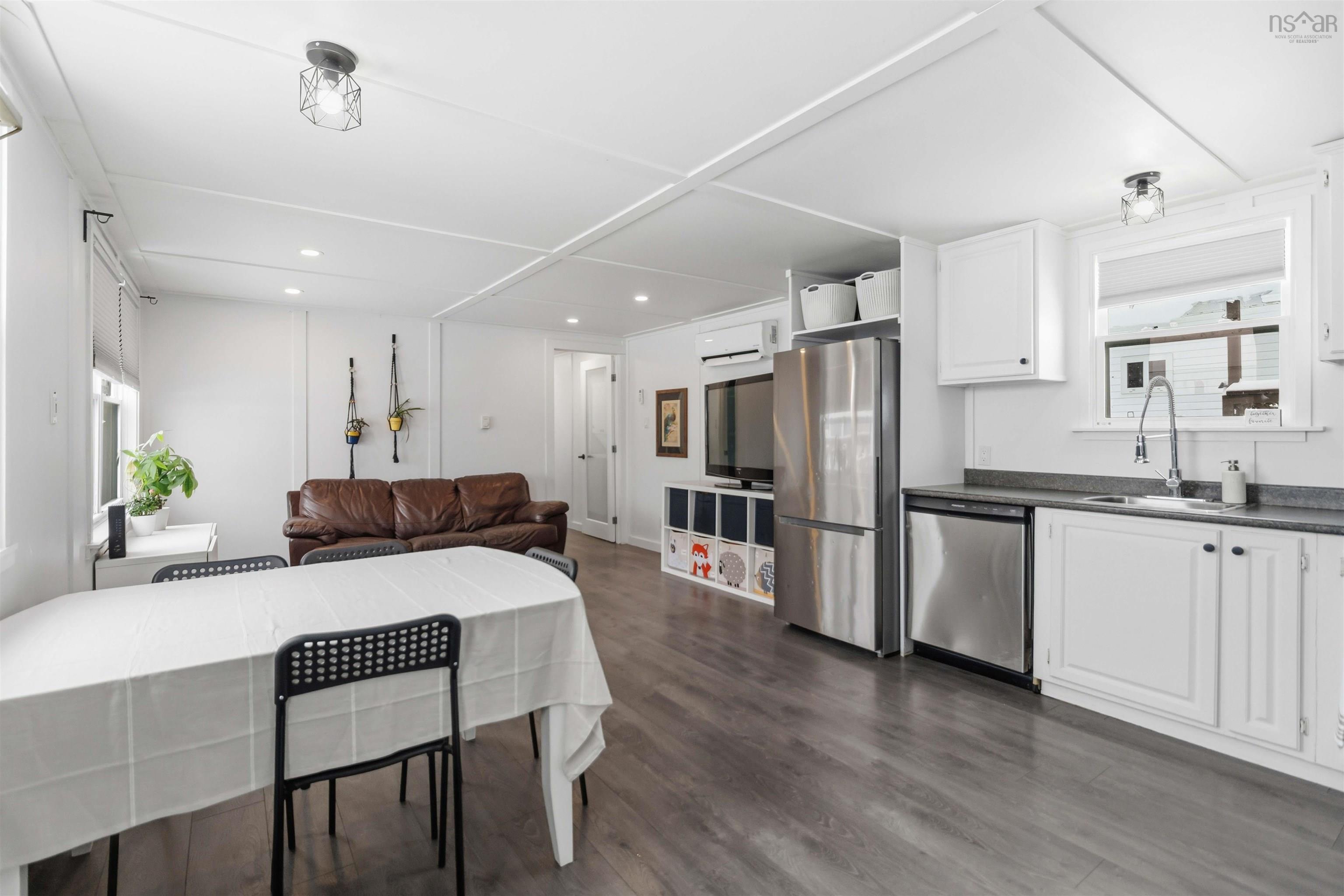 $189,900.00: 10 Michael Avenue, Mount Uniacke