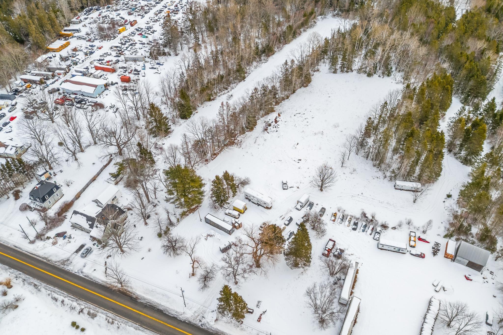 $99,999.00: 5460 HIGHWAY 215, Kempt Shore