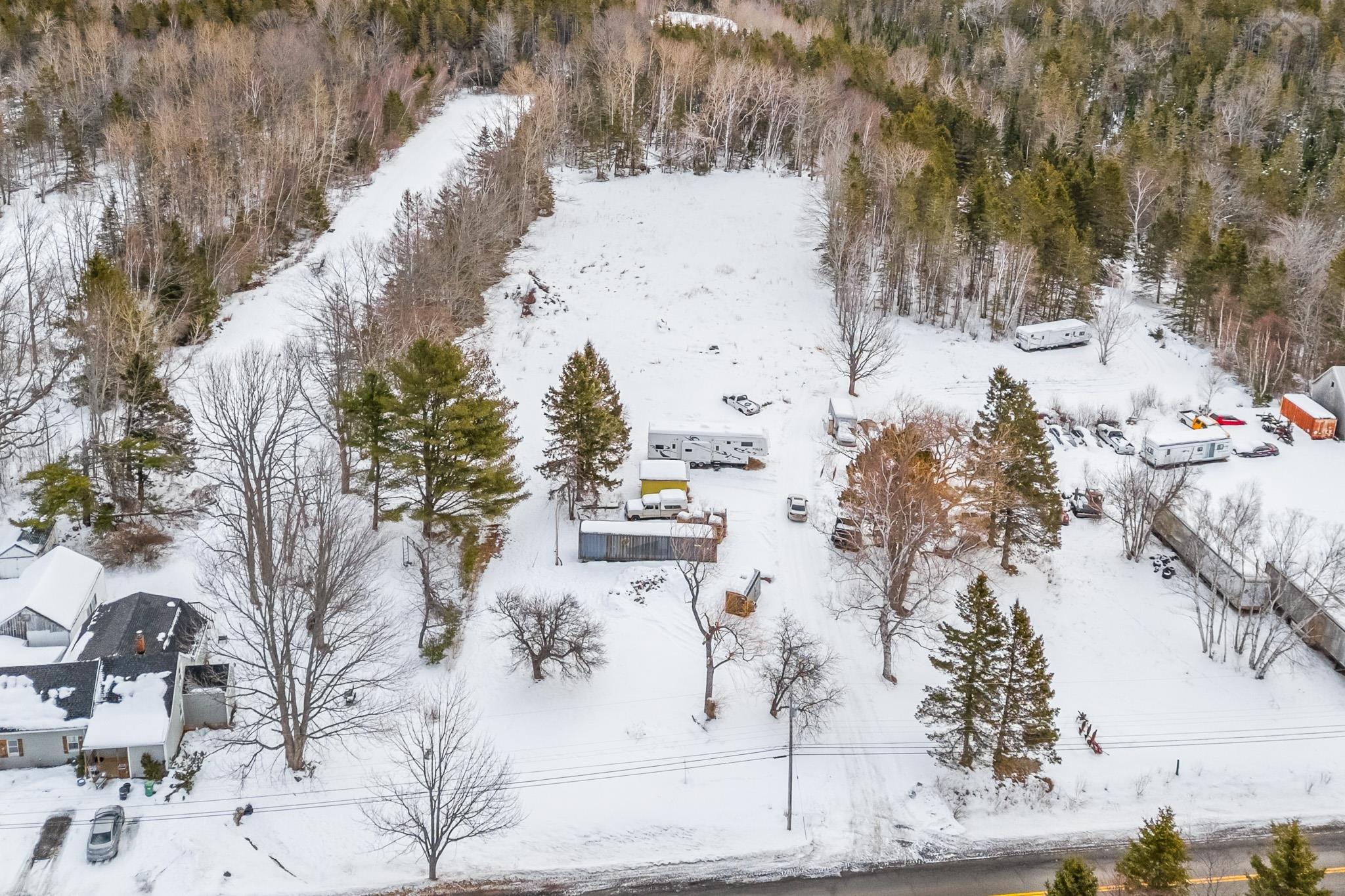 $99,999.00: 5460 HIGHWAY 215, Kempt Shore