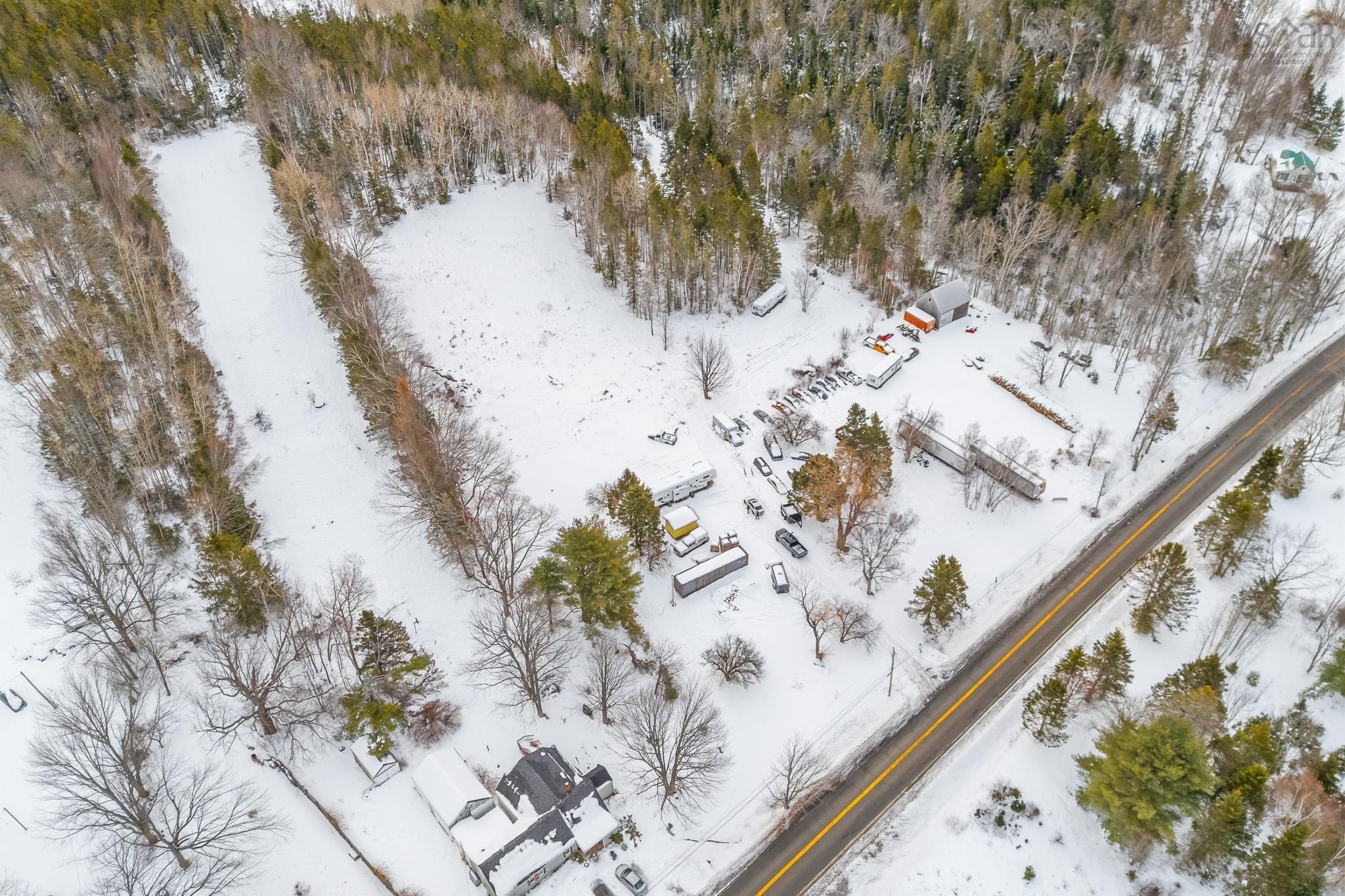$99,999.00: 5460 HIGHWAY 215, Kempt Shore