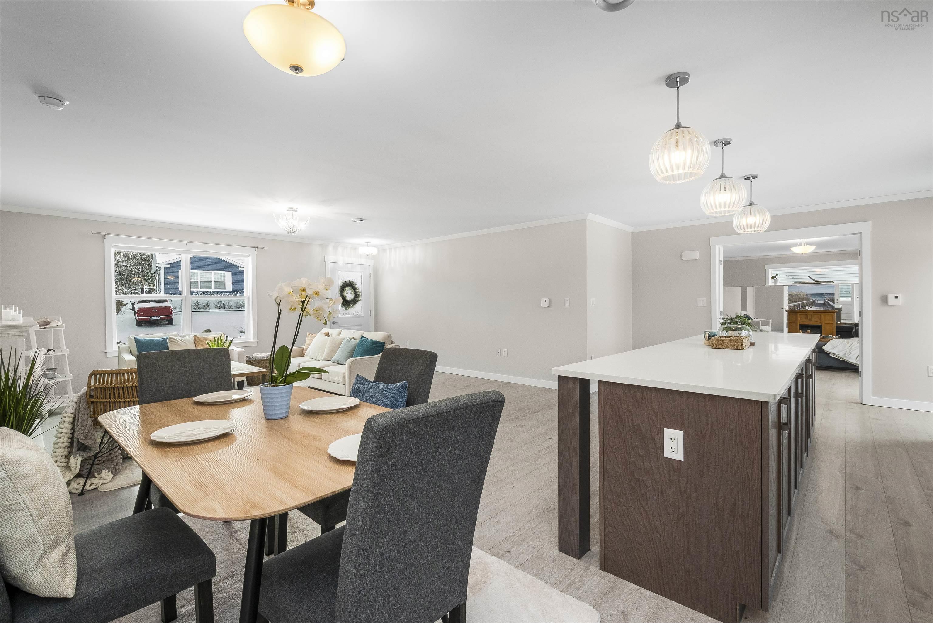 $449,900.00: 32 Mossberry Close, Hubley