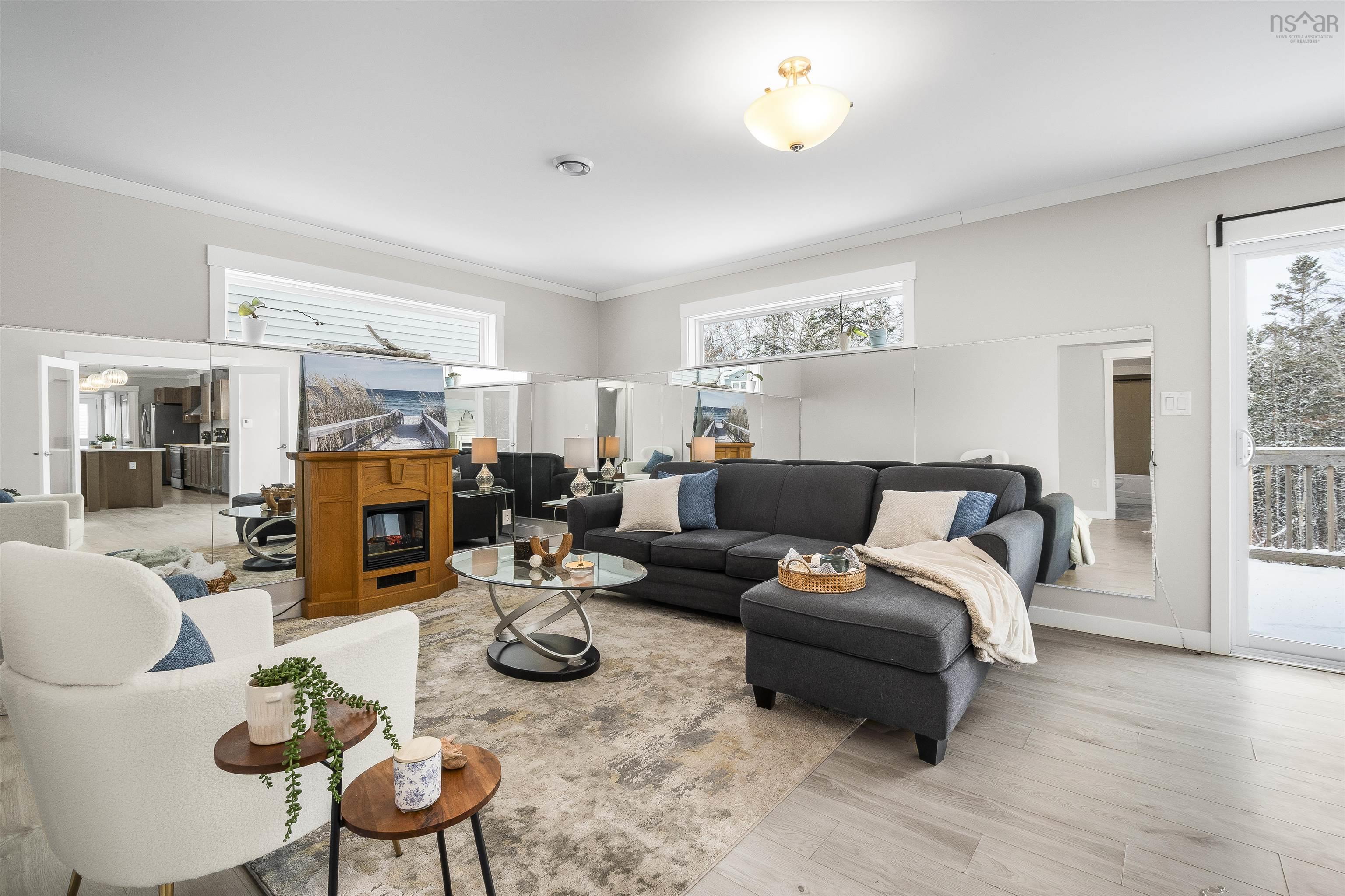 $449,900.00: 32 Mossberry Close, Hubley