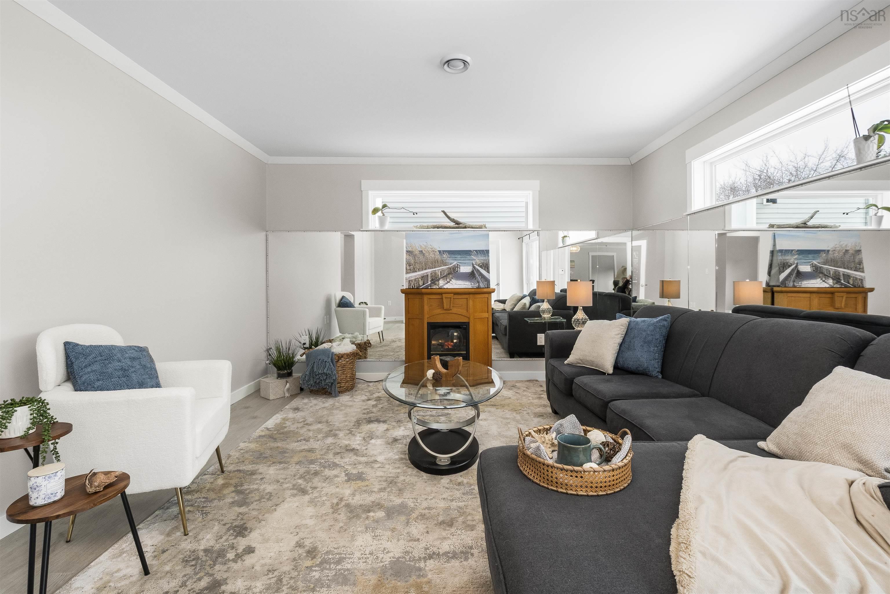 $449,900.00: 32 Mossberry Close, Hubley