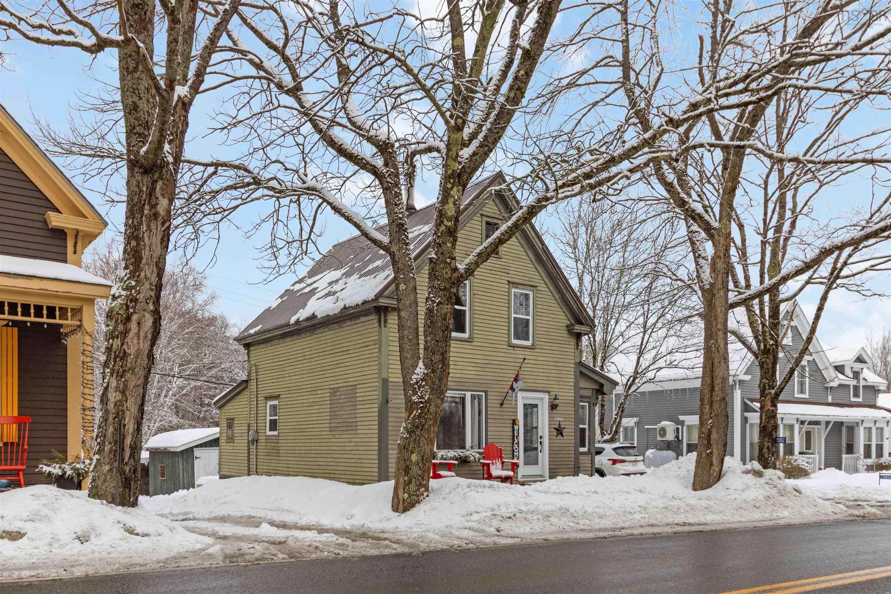 $379,900.00: 13862 Highway 3, Dayspring