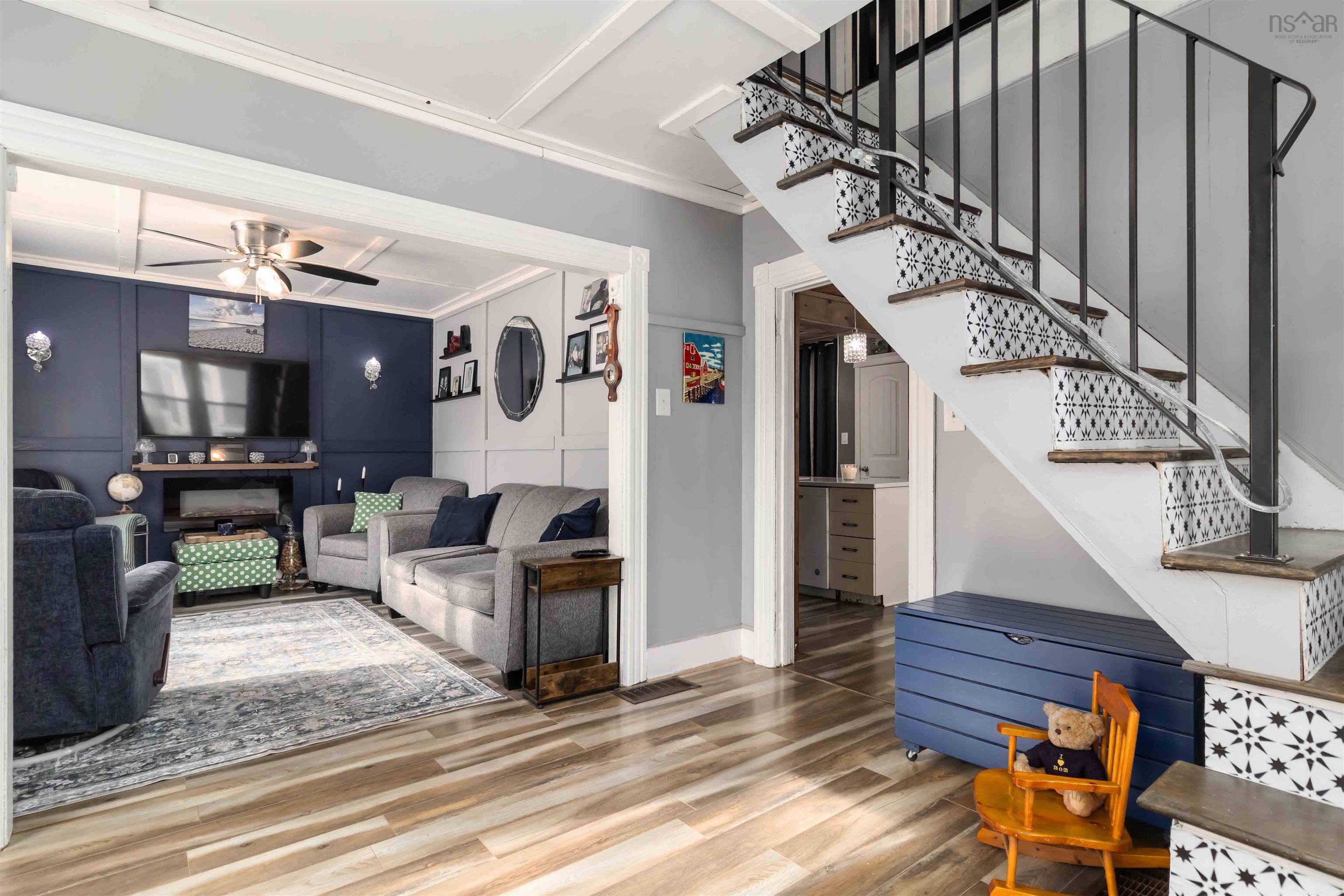 $379,900.00: 13862 Highway 3, Dayspring