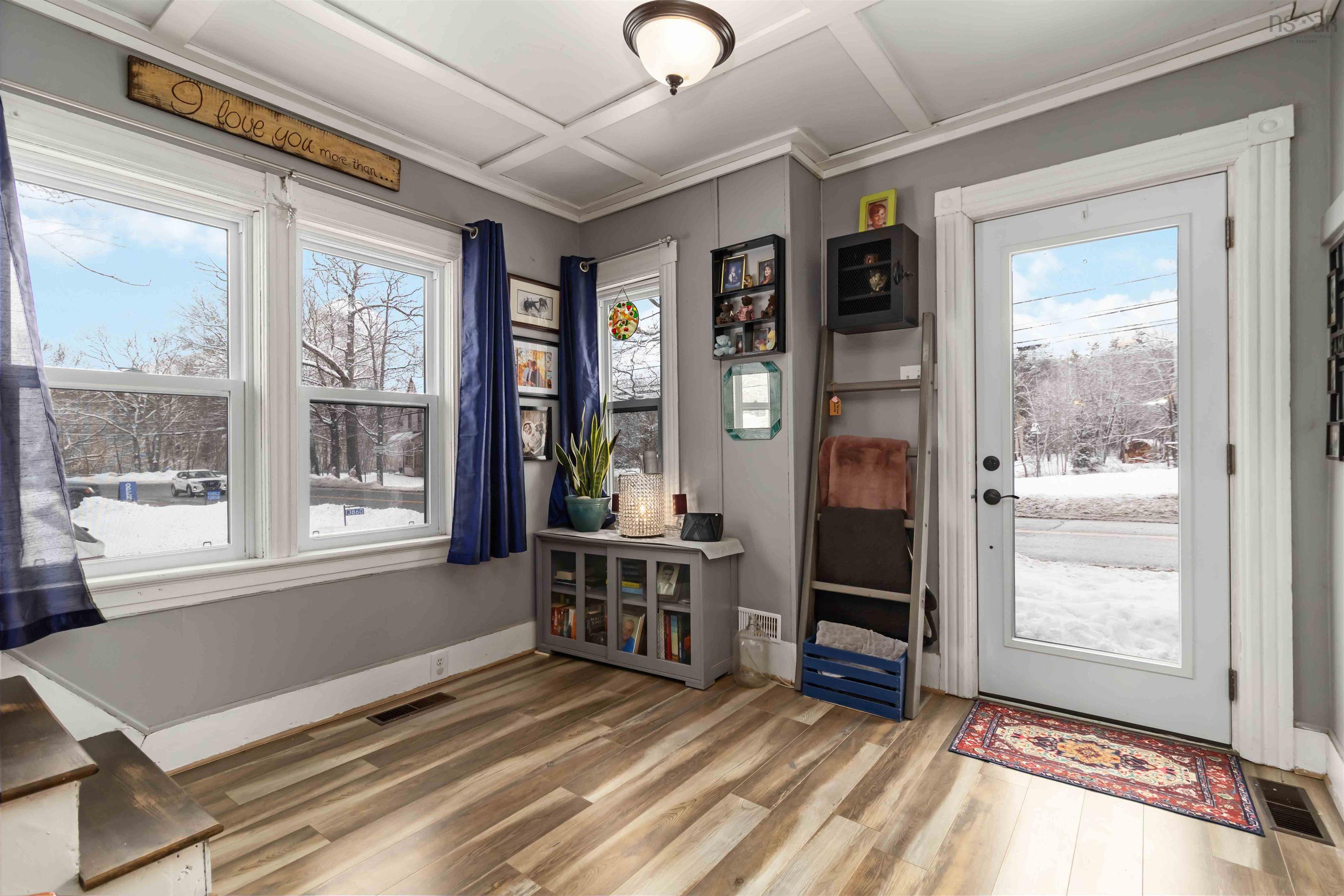 $329,700.00: 13862 Highway 3, Dayspring