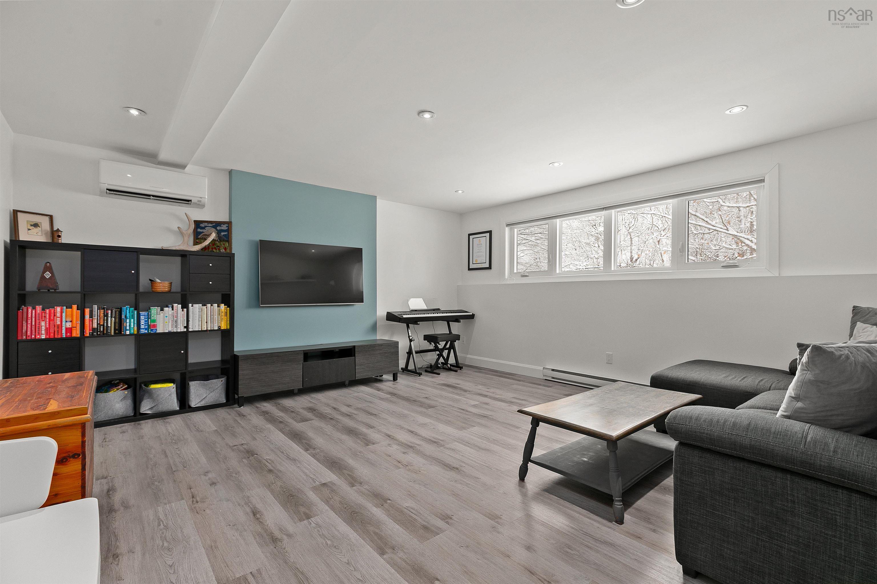 $709,900.00: 212 Howe Avenue, Fall River