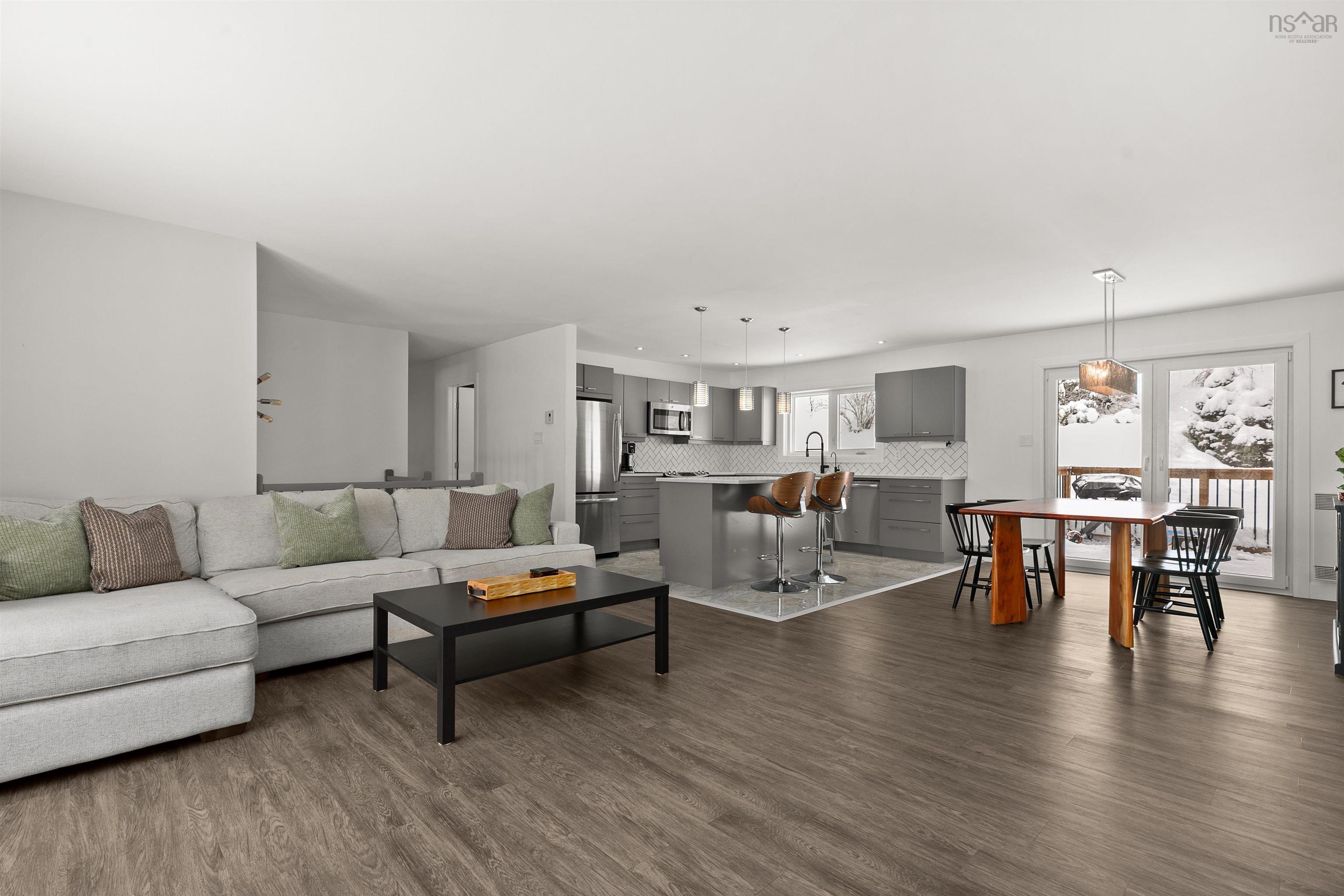 $709,900.00: 212 Howe Avenue, Fall River