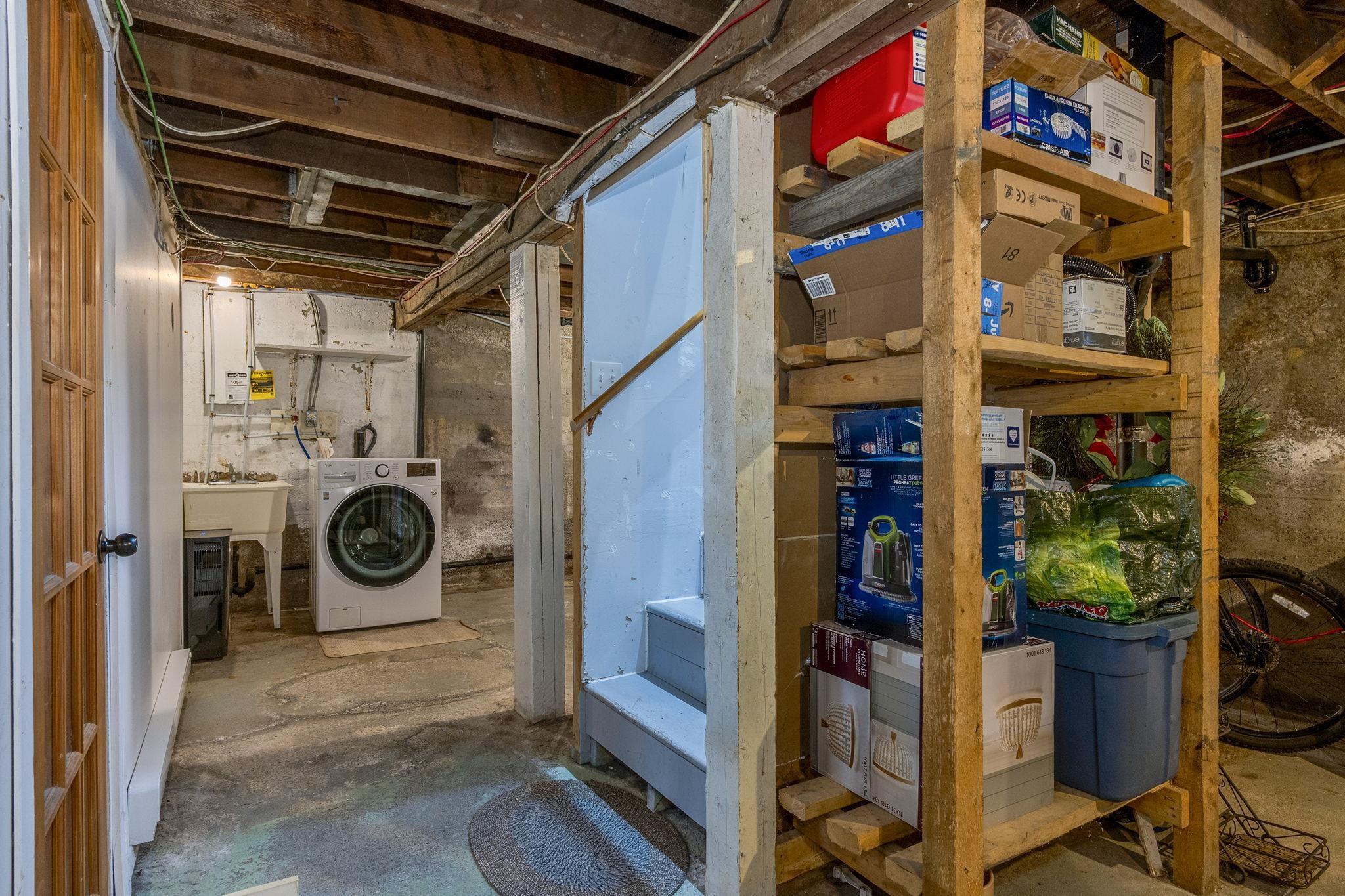 $350,000.00: 15 Acorn Road, Halifax