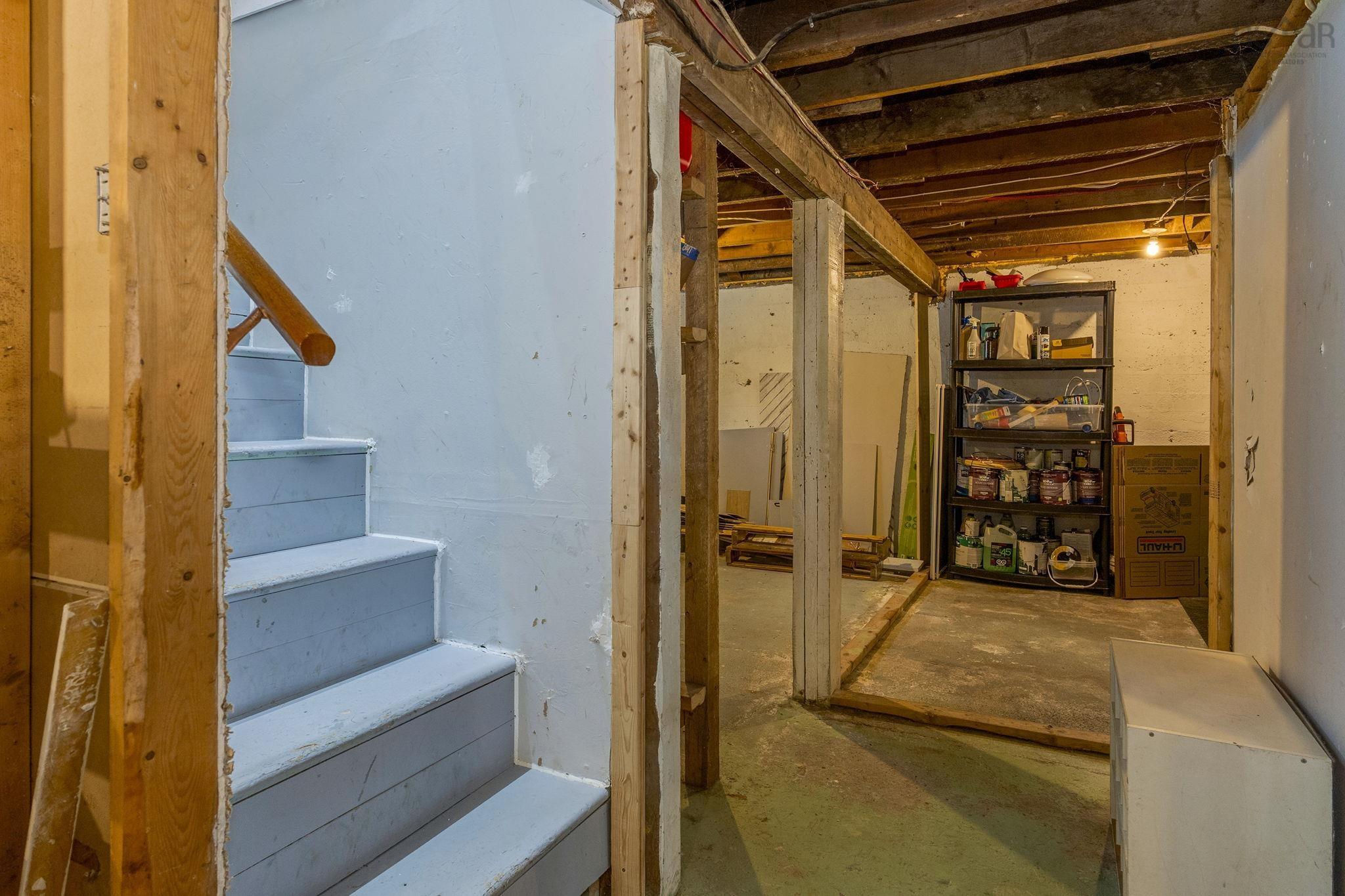 $350,000.00: 15 Acorn Road, Halifax