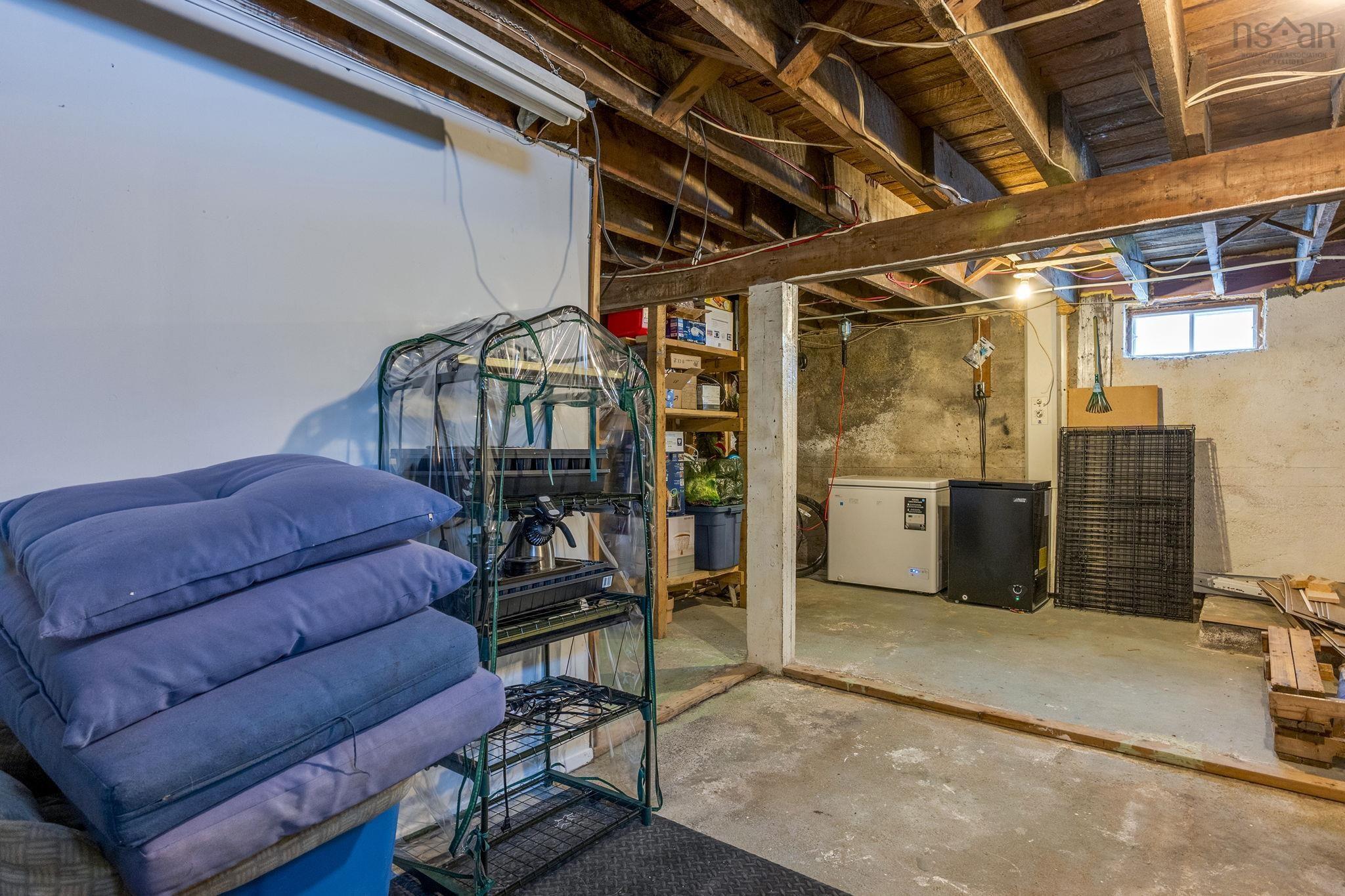 $350,000.00: 15 Acorn Road, Halifax