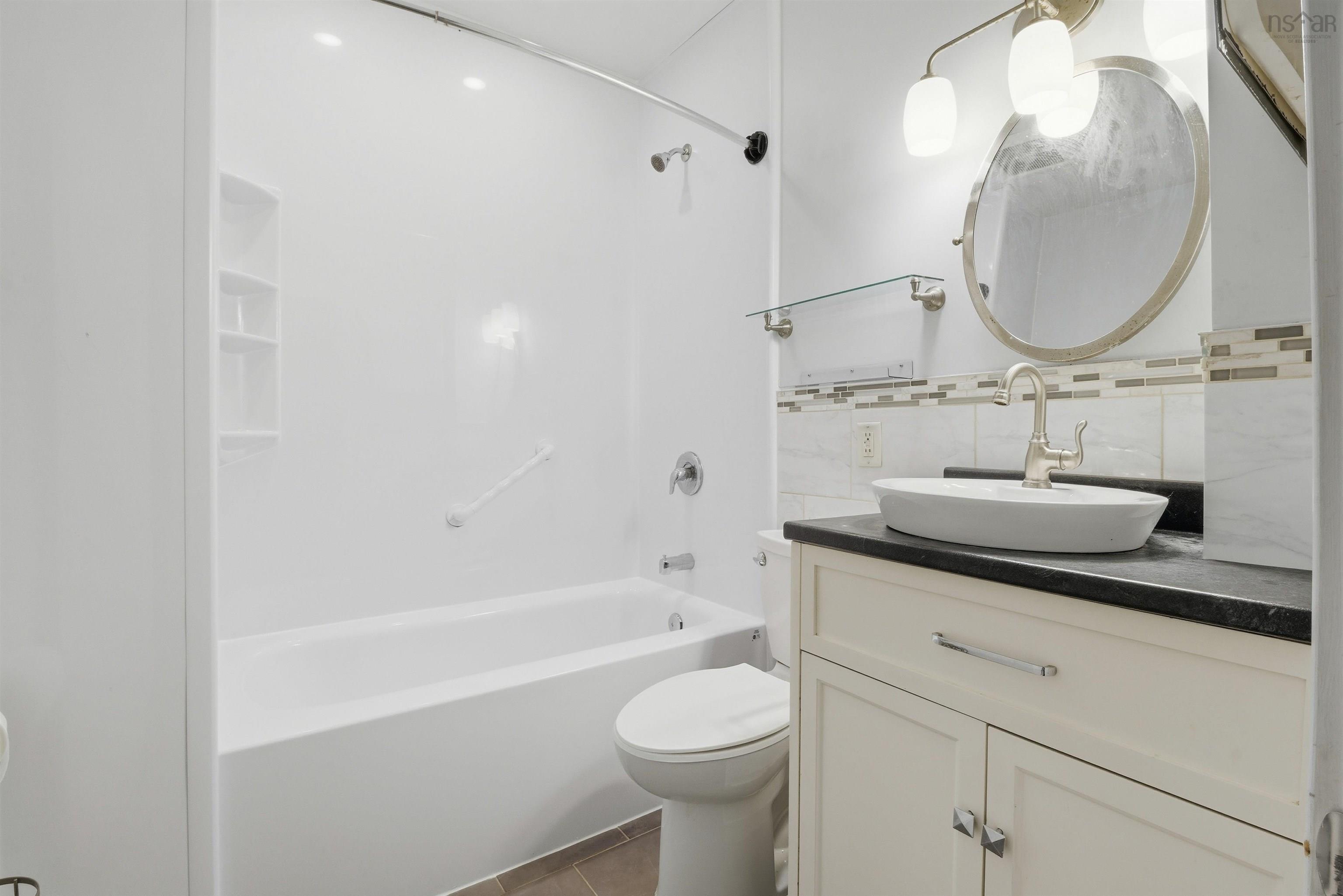 $824,900.00: 6229-6231 Allan Street, Halifax