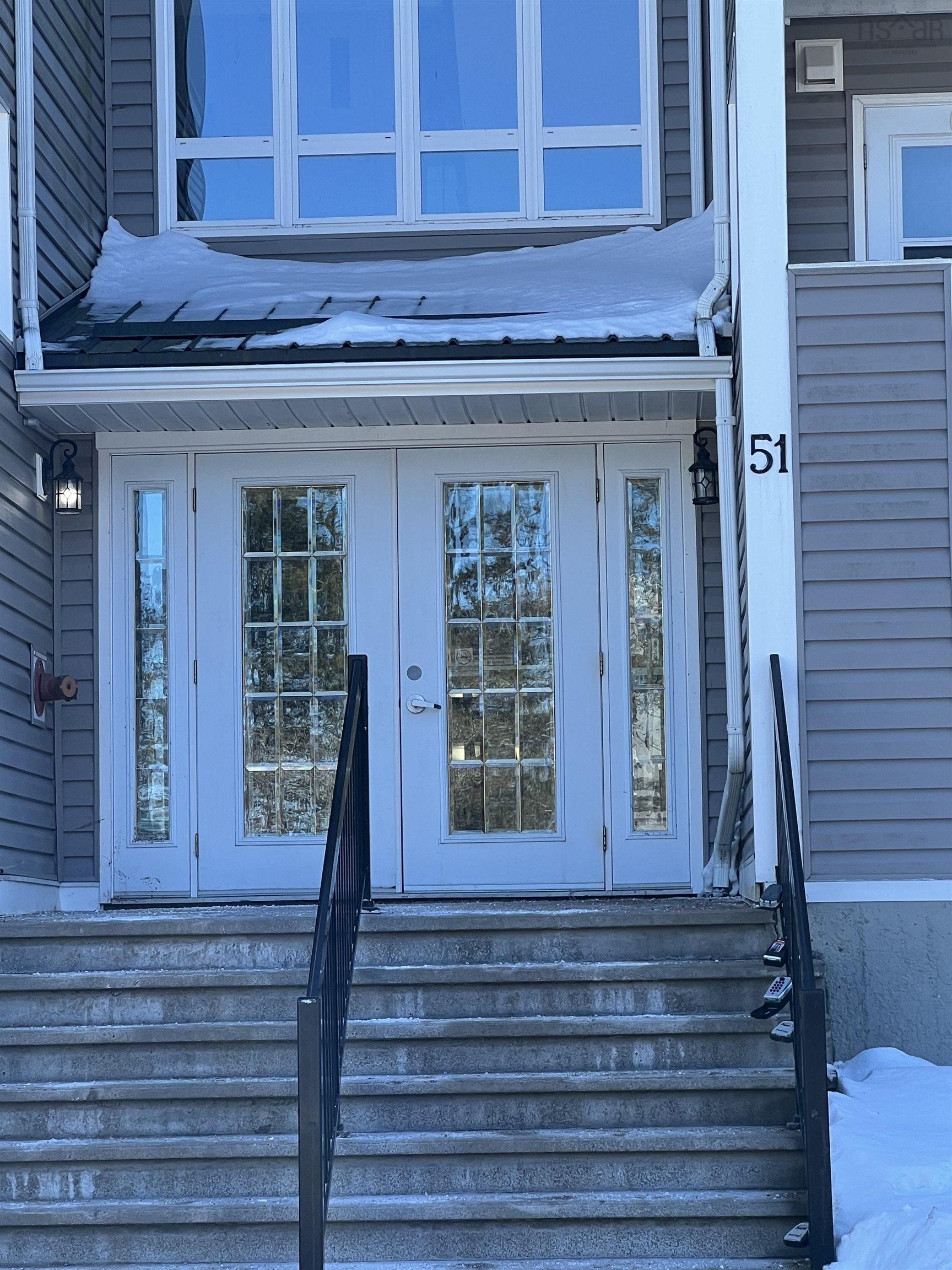 $299,900.00: 305 51 River Lane, Bedford