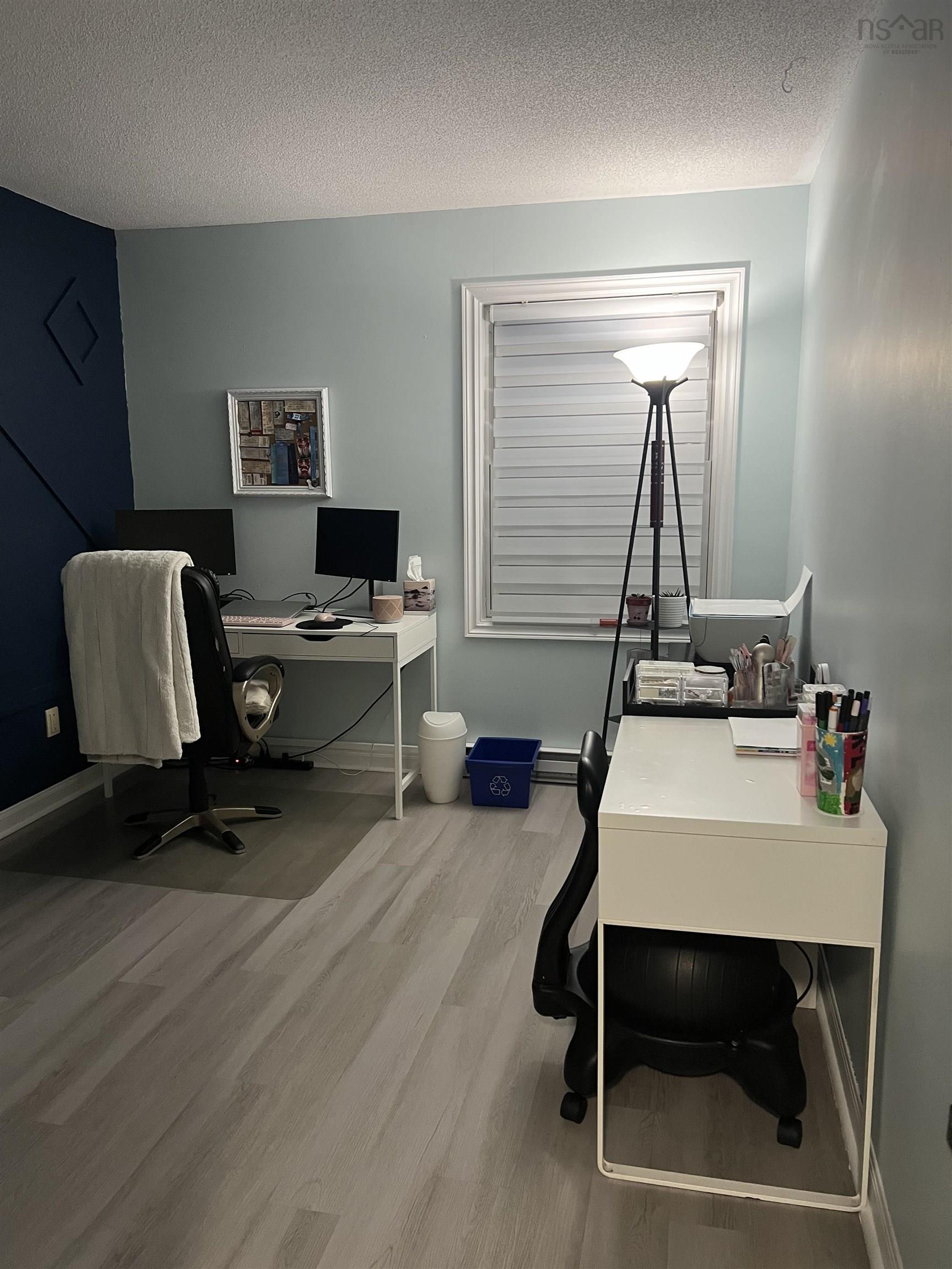 $299,900.00: 305 51 River Lane, Bedford