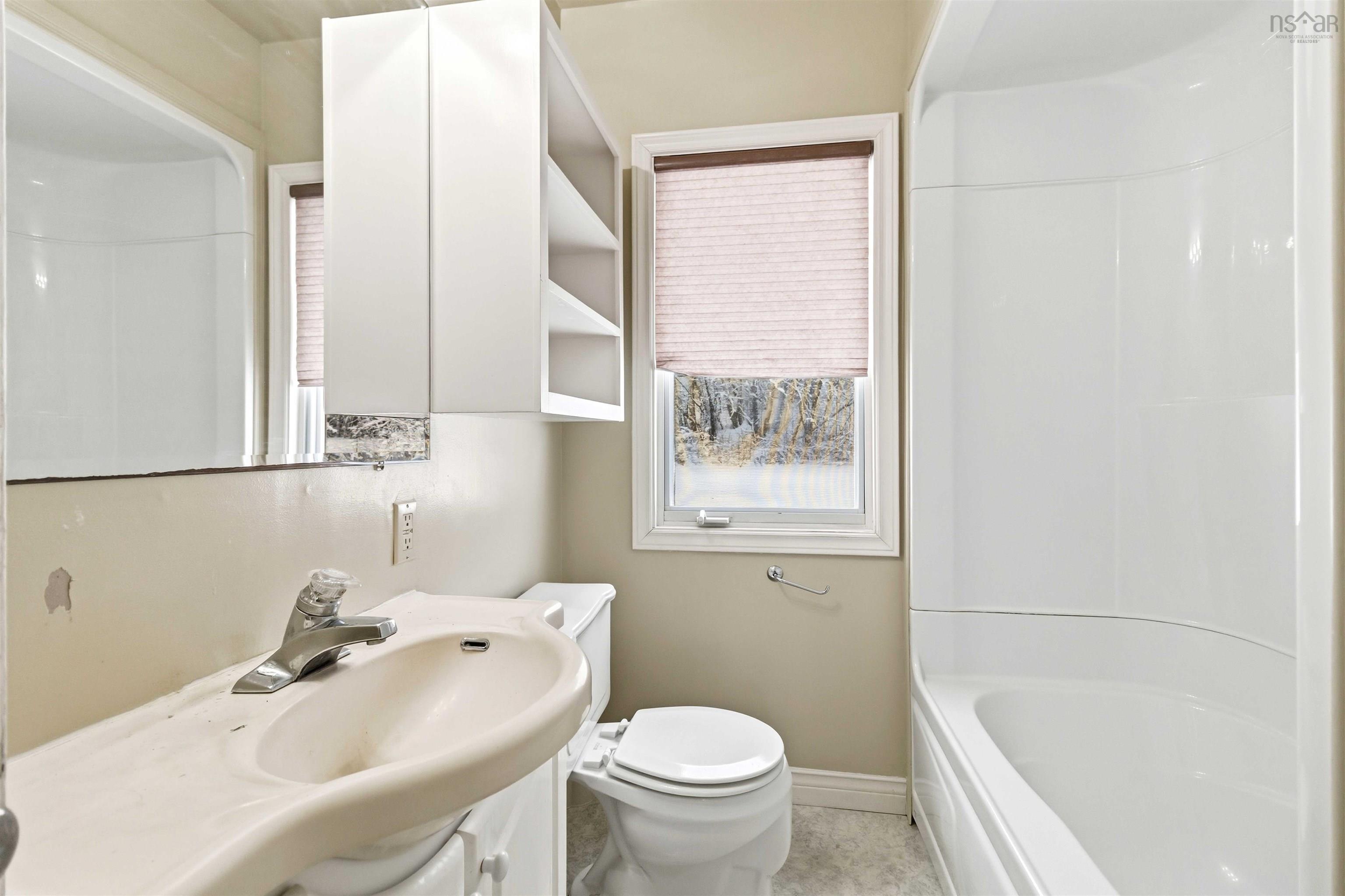 $265,000.00: 10 West Caledonia Road, Caledonia