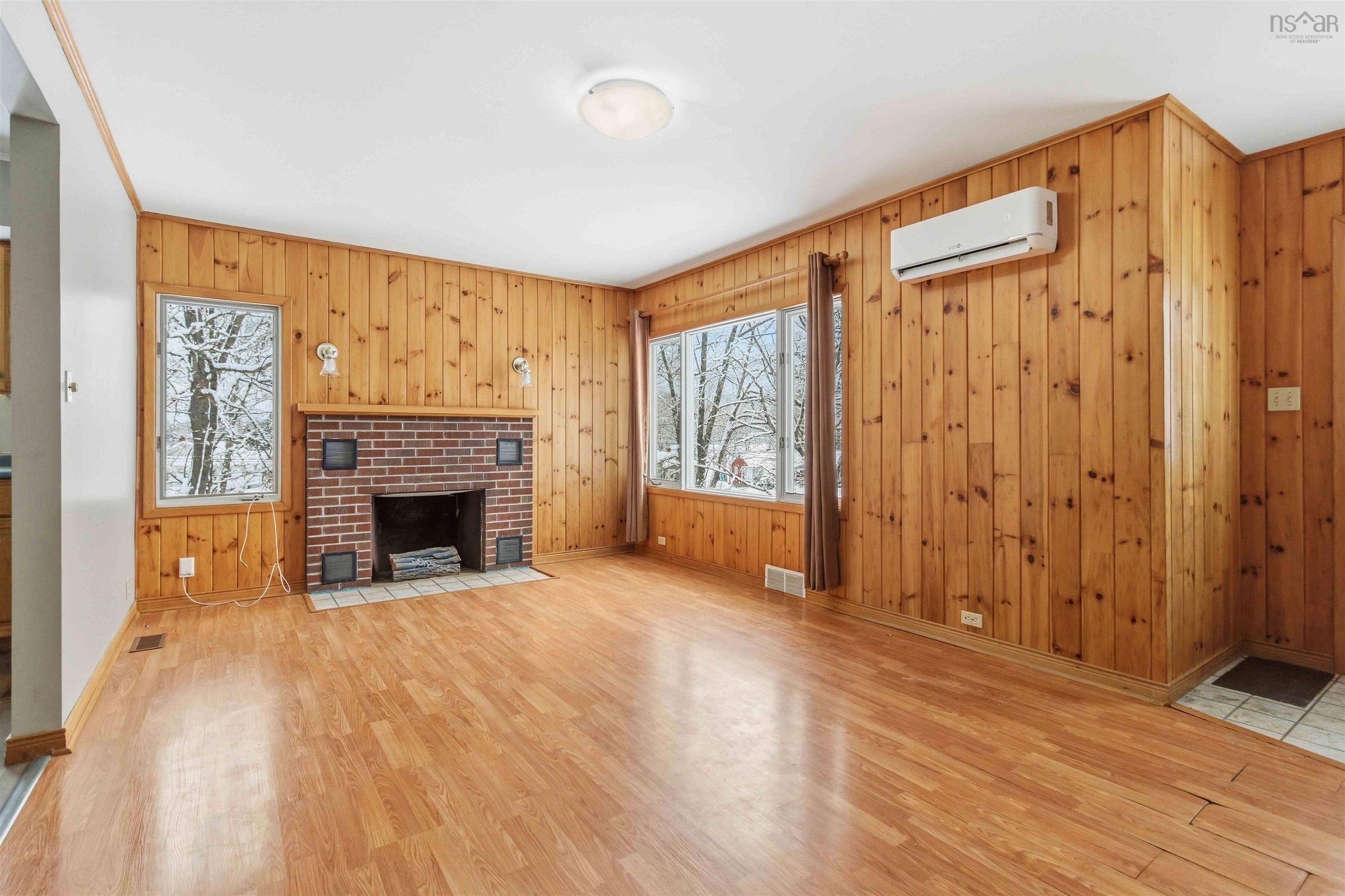 $255,000.00: 10 West Caledonia Road, Caledonia