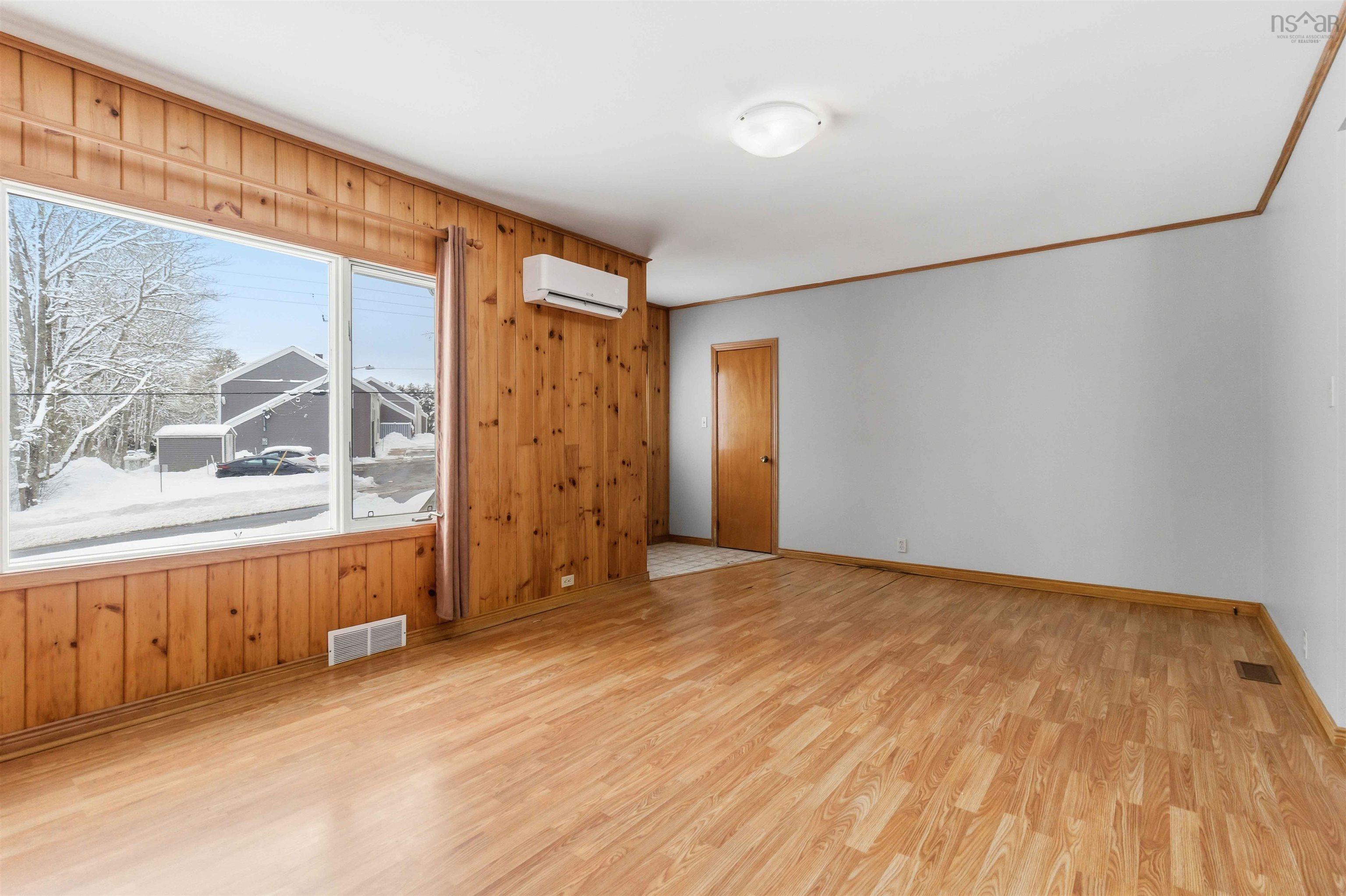 $255,000.00: 10 West Caledonia Road, Caledonia