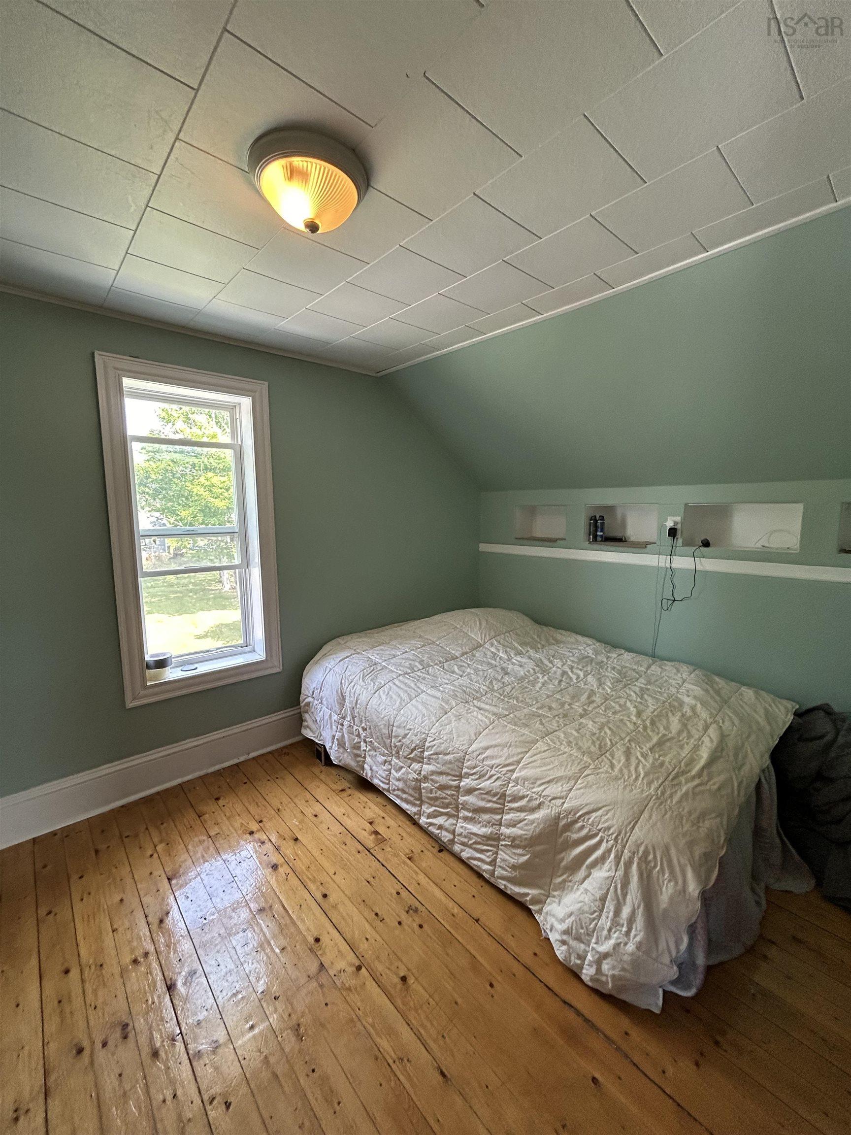 $189,900.00: 84 McFarlane Street, Springhill