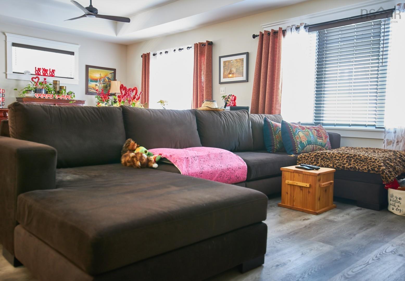 $625,000.00: 22 Leaside Court, Port Williams