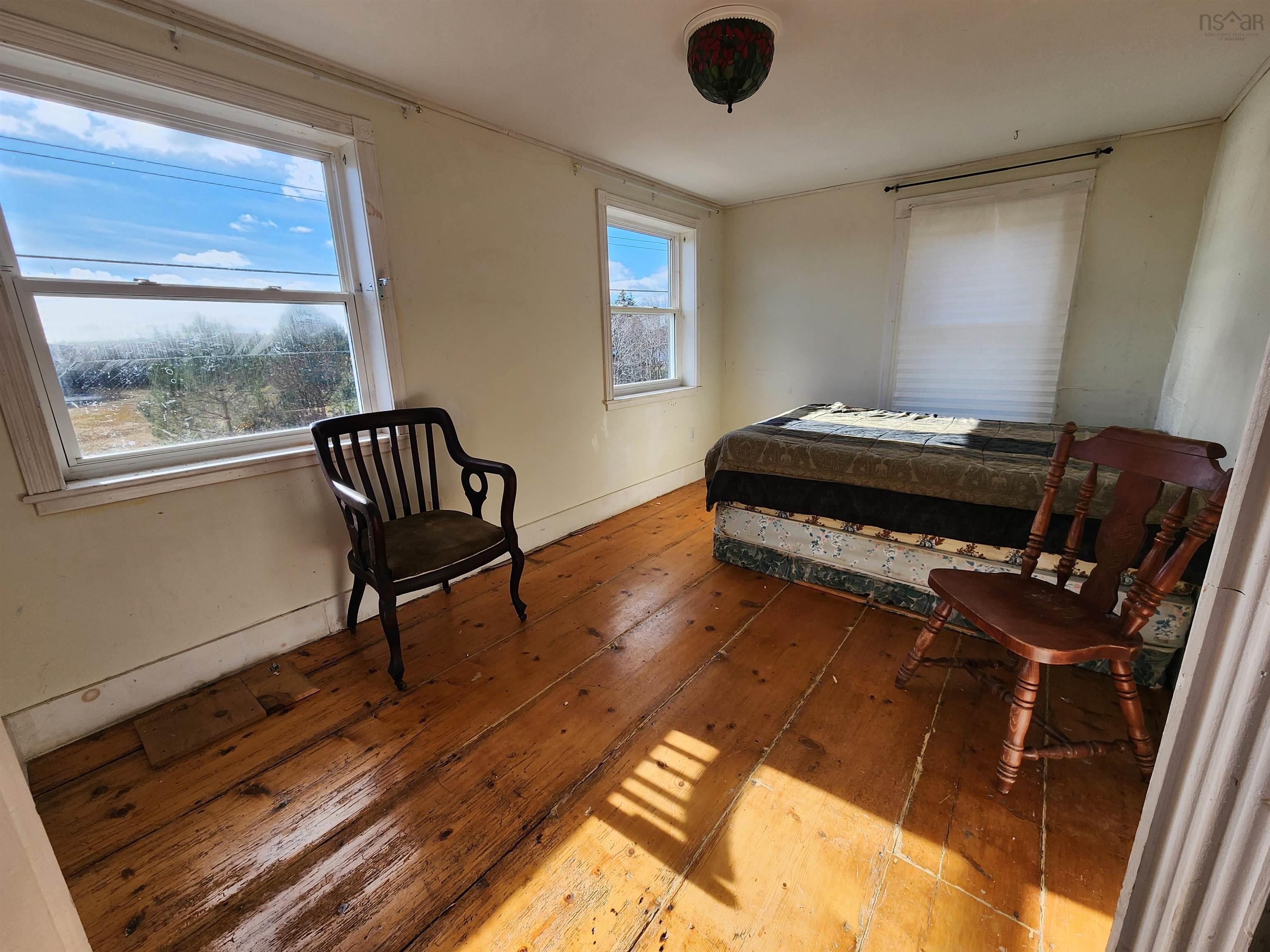 $224,000.00: 6998 Shore Road, Port Saxon