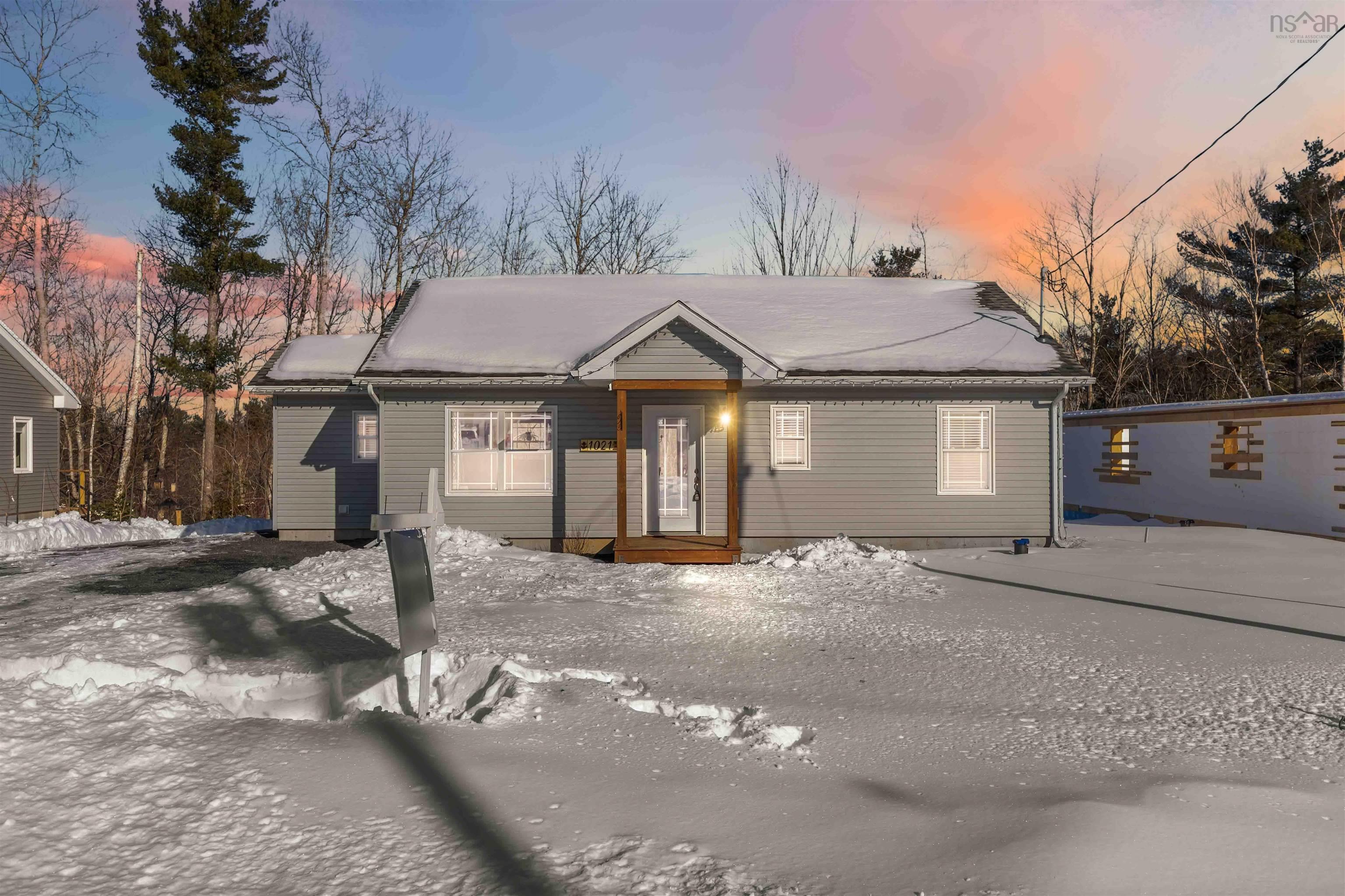 $359,900.00: 1021 Arenburg Drive, Cambridge