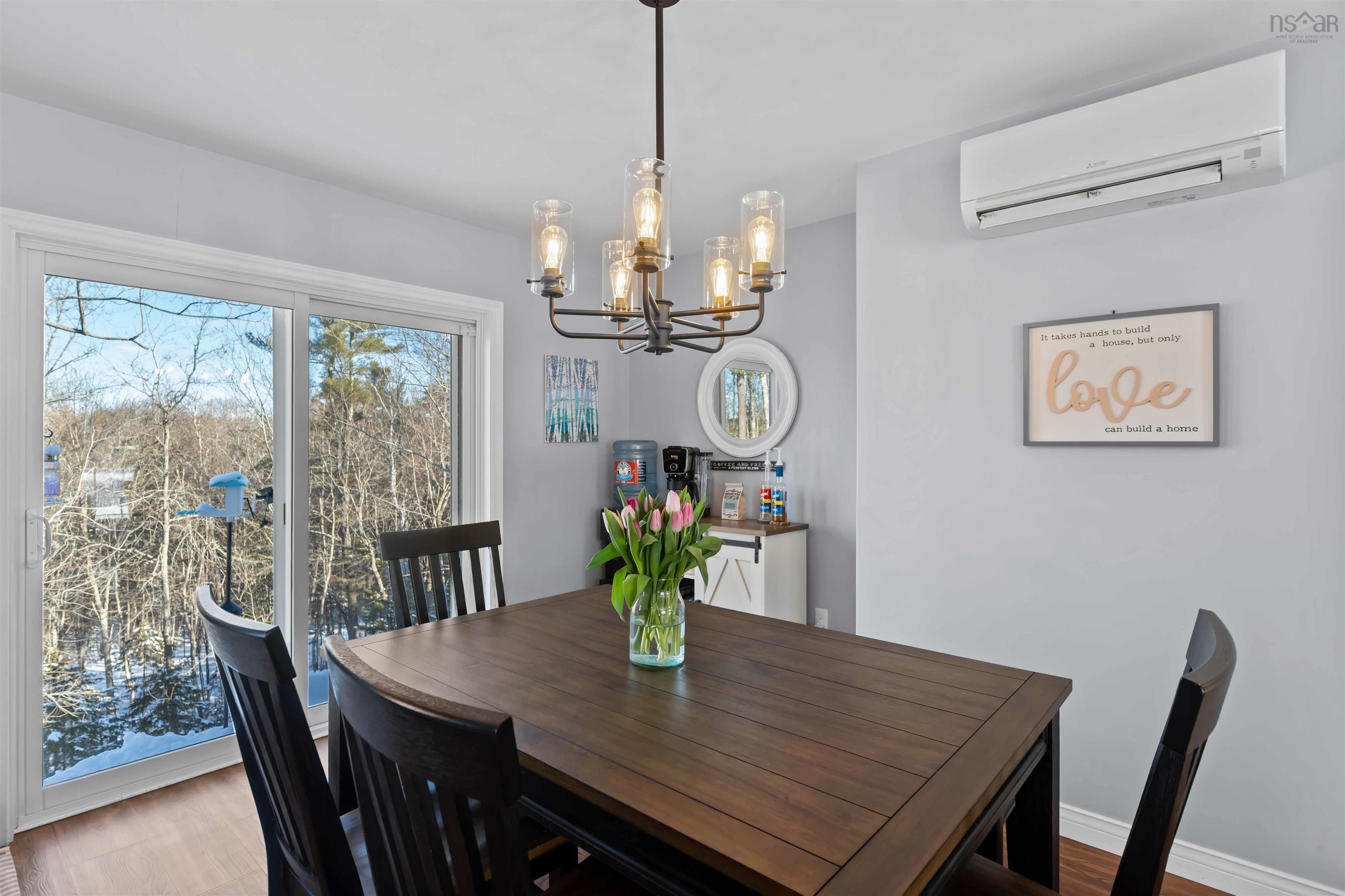 $359,900.00: 1021 Arenburg Drive, Cambridge