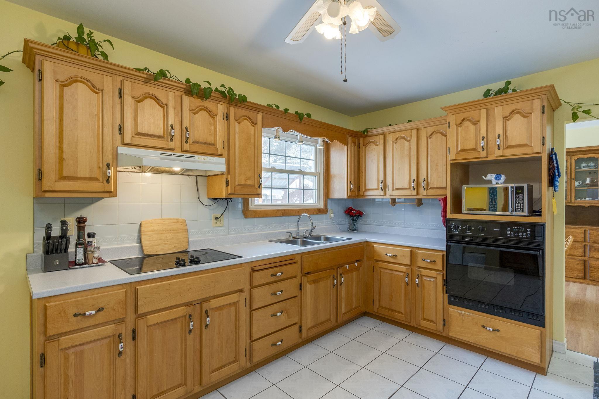 $445,000.00: 2184 Old Mill Road, South Farmington