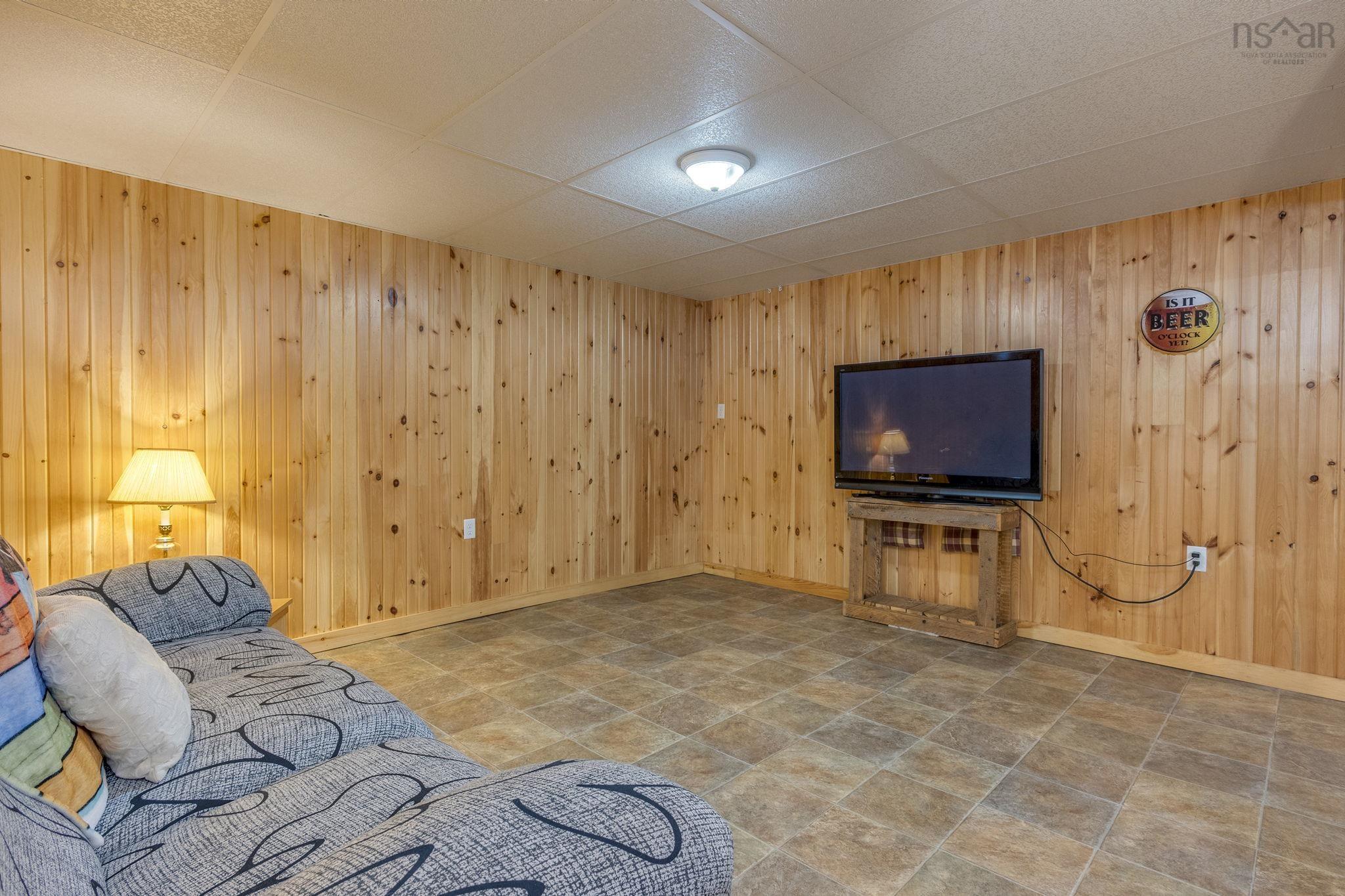 $445,000.00: 2184 Old Mill Road, South Farmington