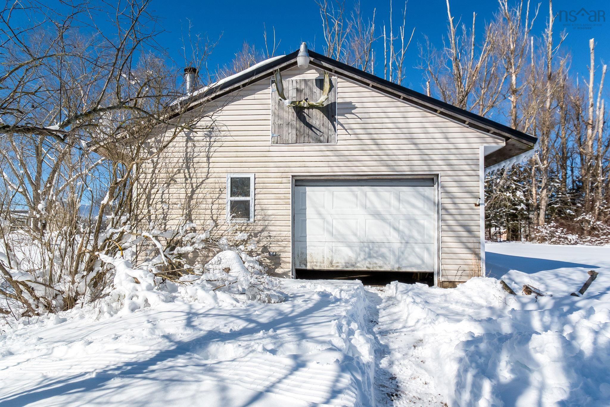 $415,000.00: 1132 Milford Road, Milford