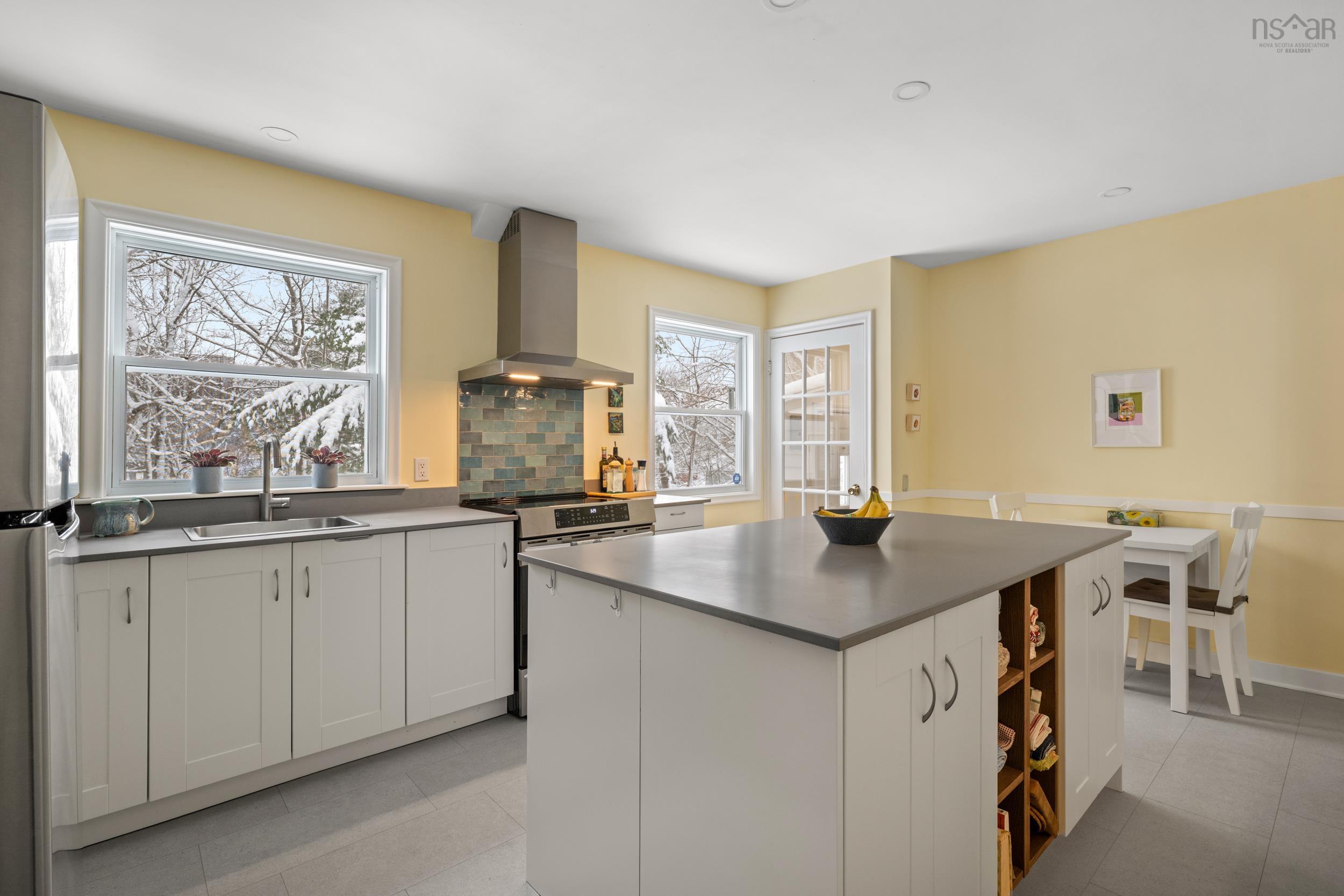 15 Crestview Drive, Halifax, NS (MLS 202602787)