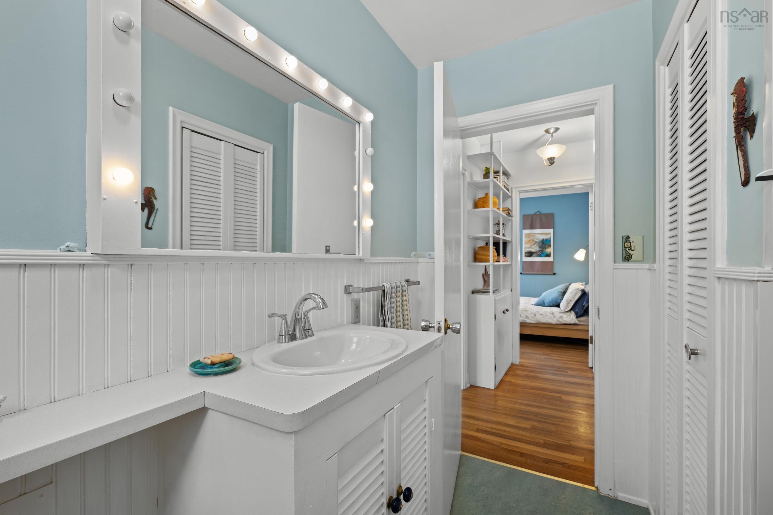 15 Crestview Drive, Halifax, NS (MLS 202602787)