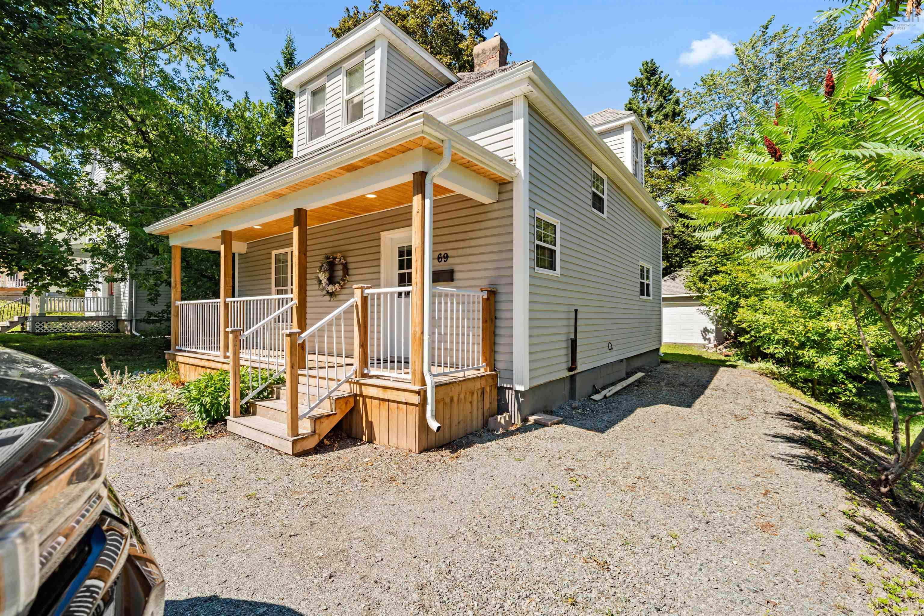 $319,000.00: 69 Maple Avenue, New Glasgow