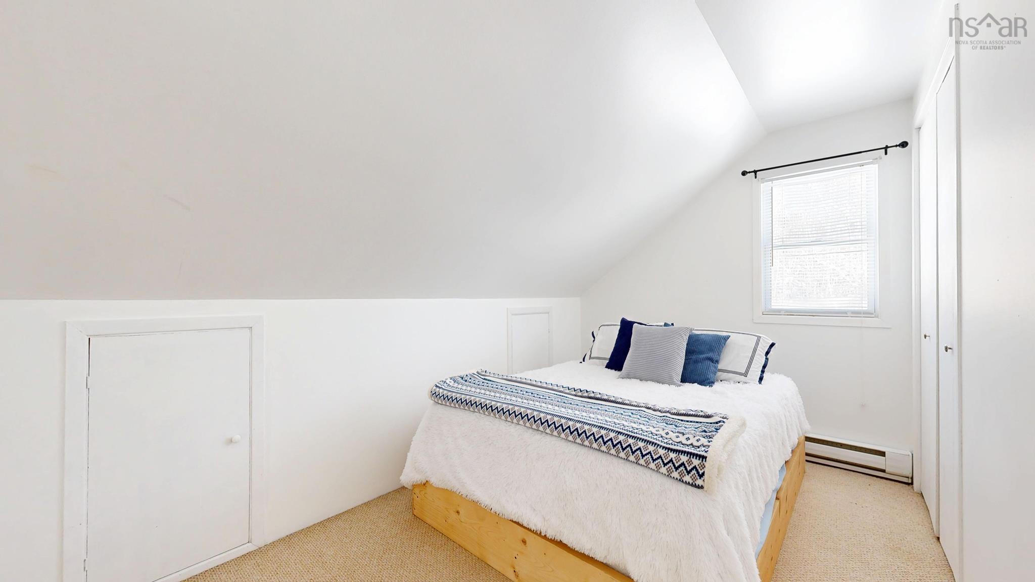 $348,000.00: 4149 Woodstock Road, Walden