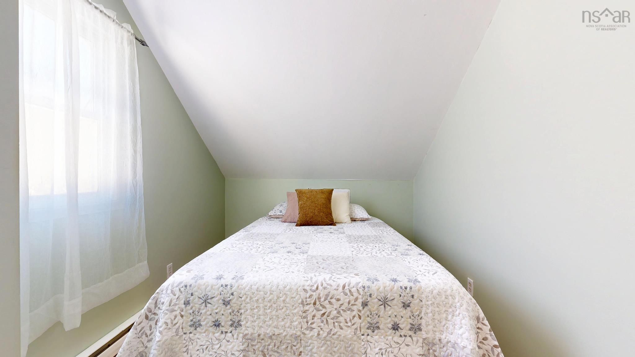 $348,000.00: 4149 Woodstock Road, Walden