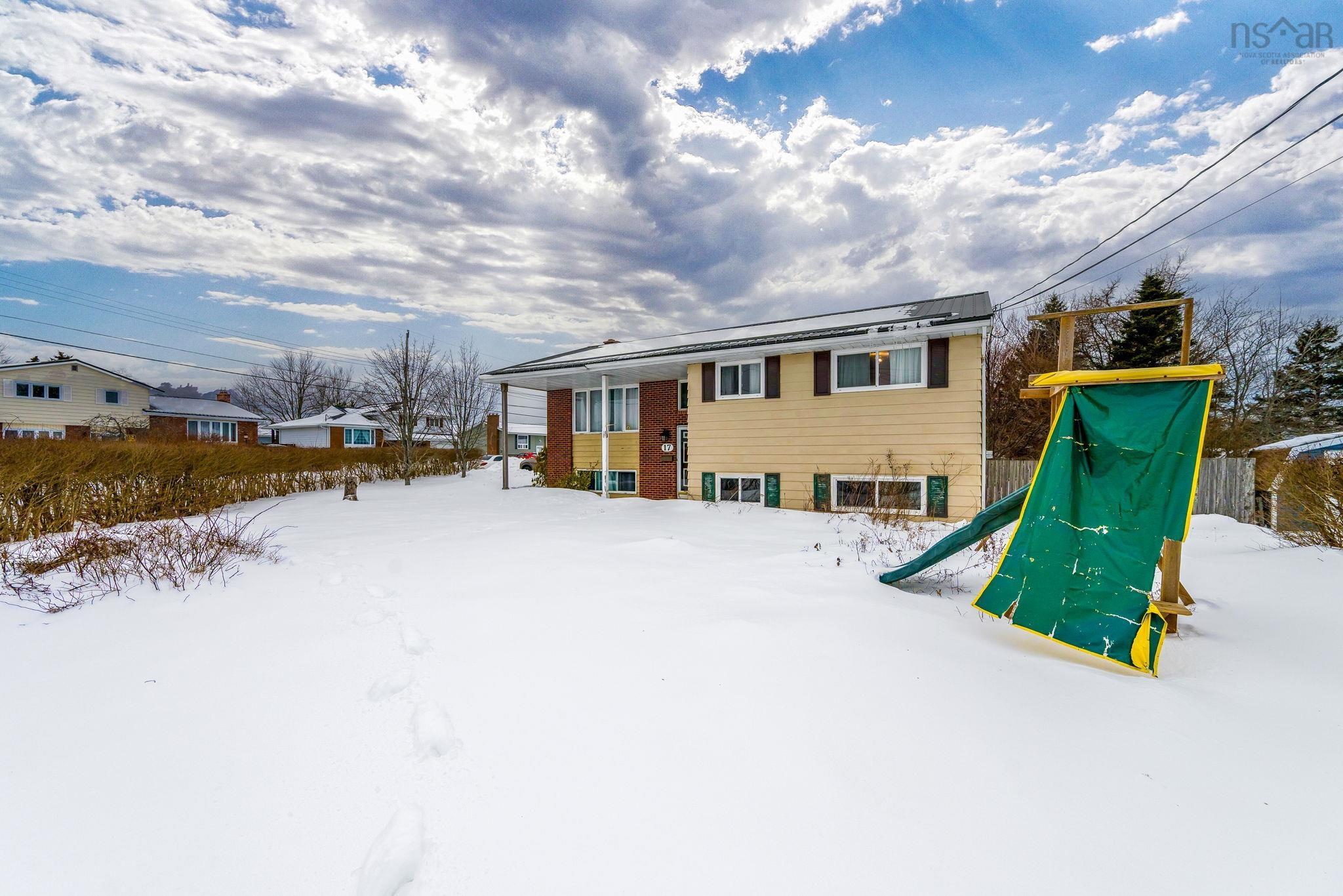 17 Wexford Road, Cole Harbour, NS (MLS 202602815)