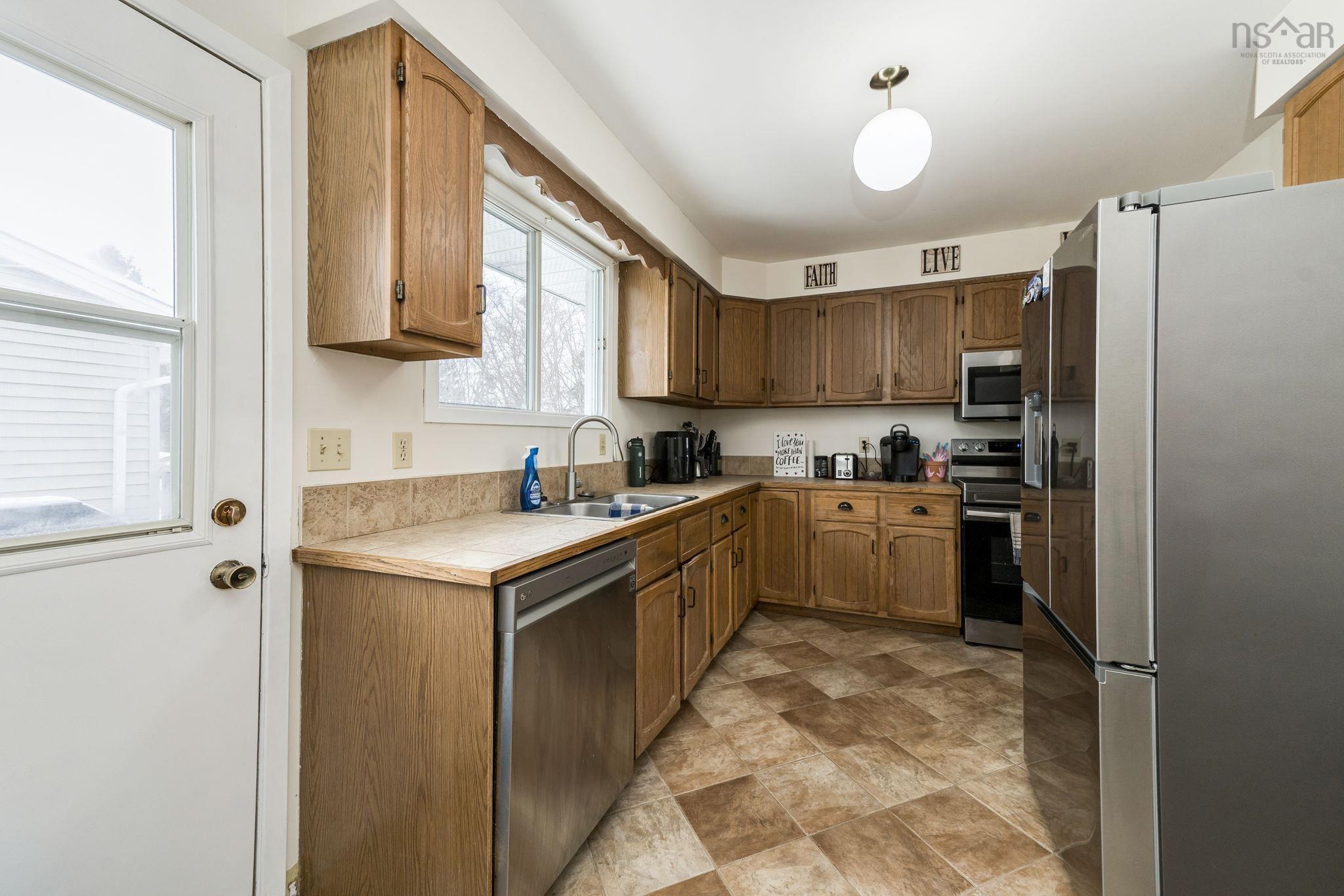 17 Wexford Road, Cole Harbour, NS (MLS 202602815)