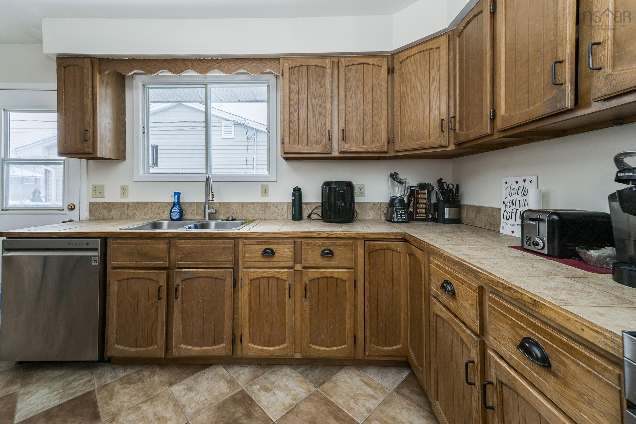 17 Wexford Road, Cole Harbour, NS (MLS 202602815)