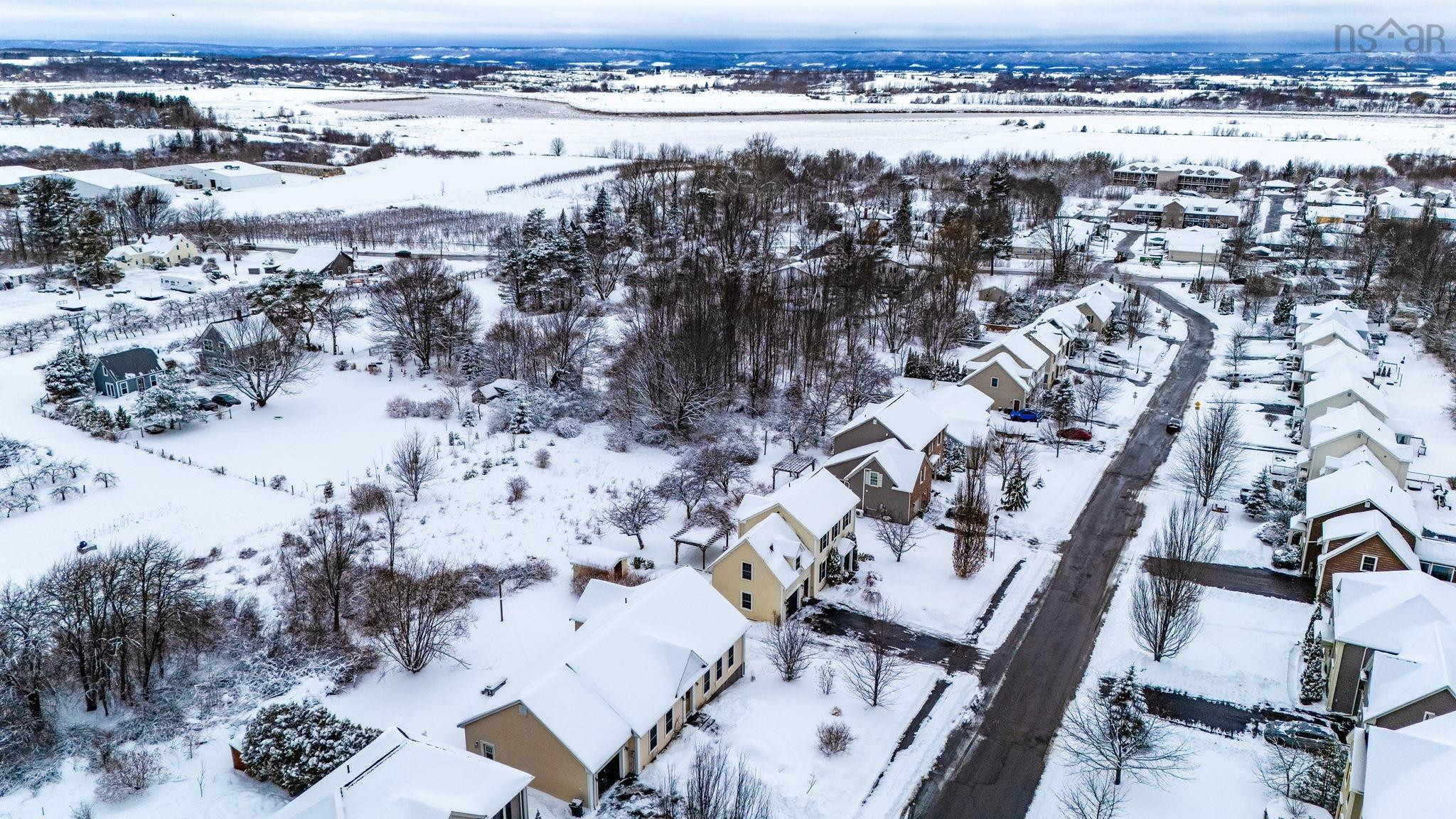 $770,000.00: 39 Stirling Avenue, Wolfville