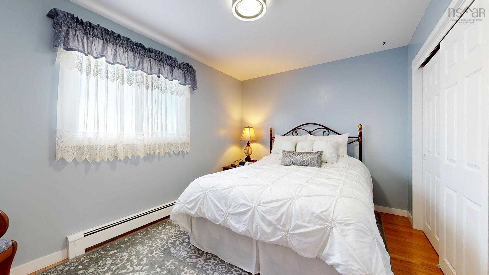 $429,900.00: 2865 Highway 340, Corberrie