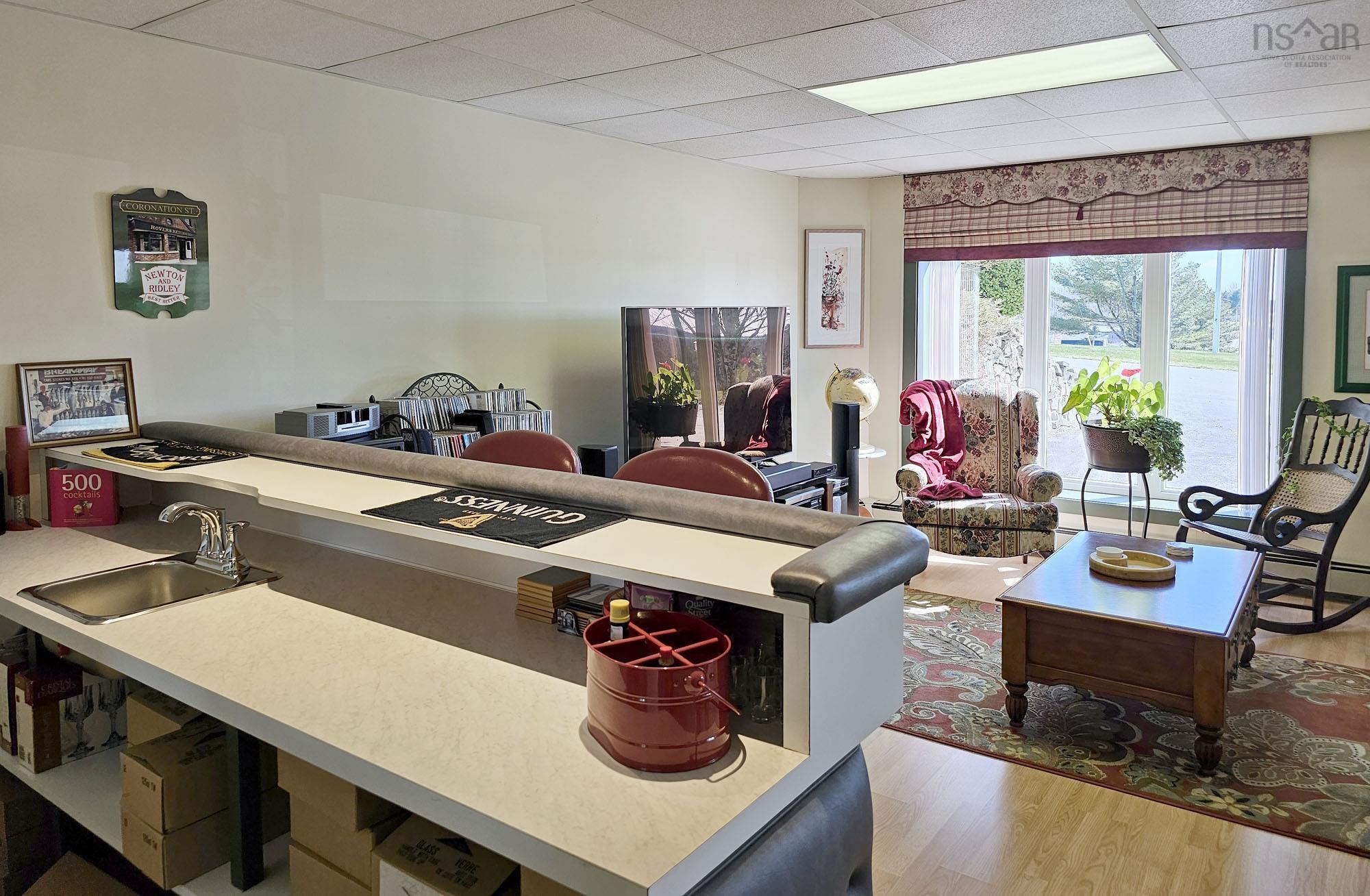 $429,900.00: 2865 Highway 340, Corberrie