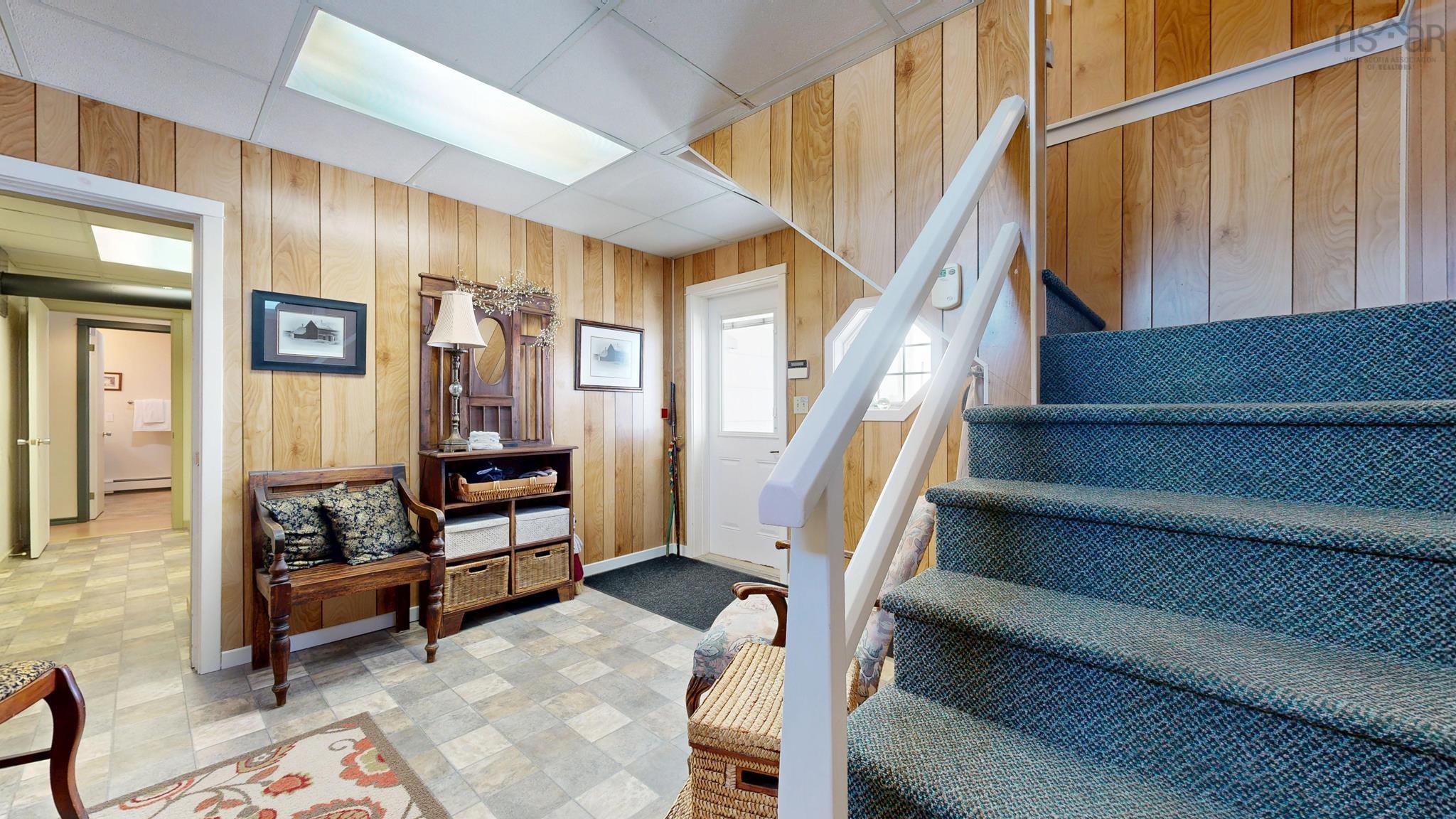 $429,900.00: 2865 Highway 340, Corberrie