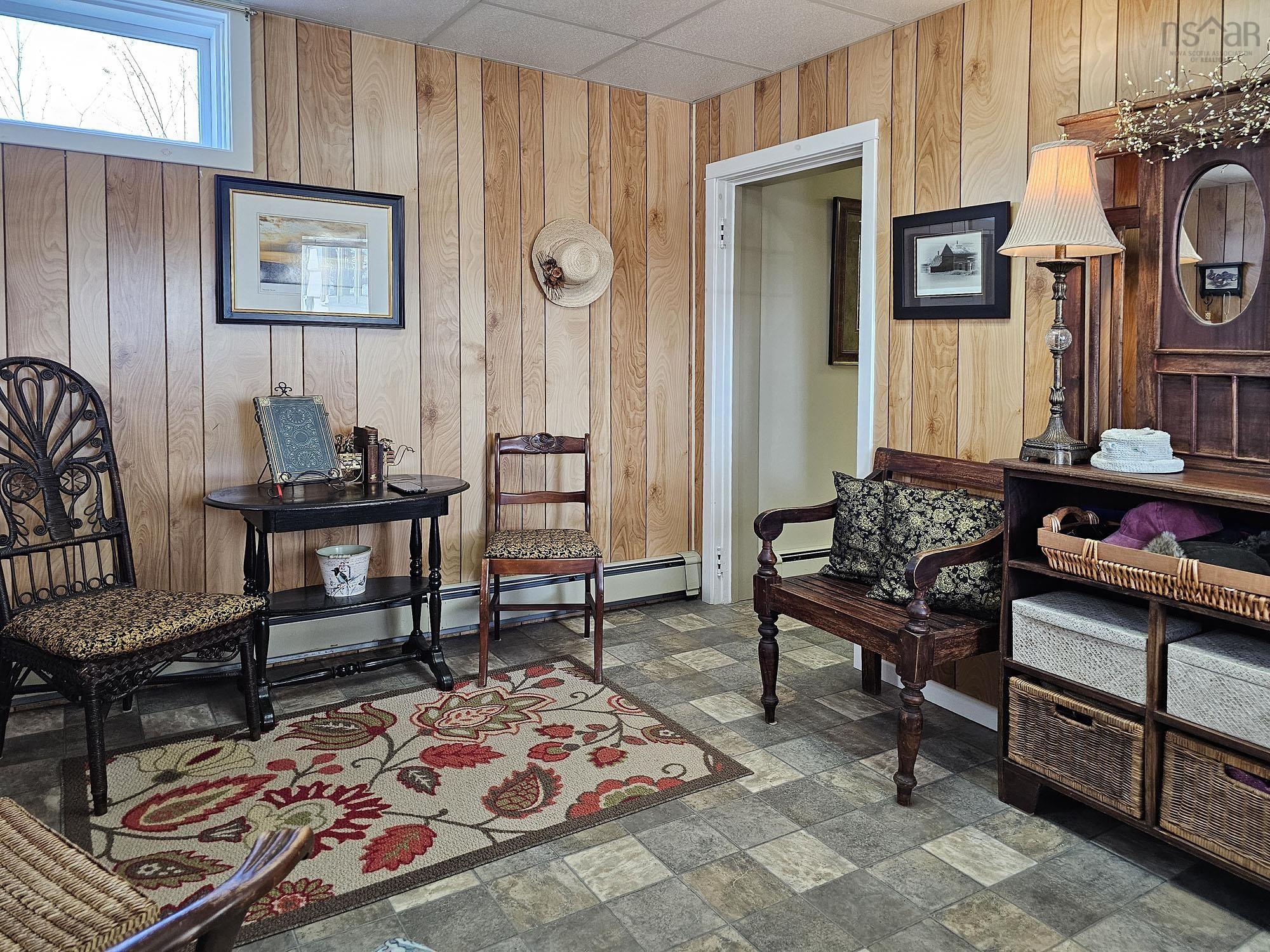 $429,900.00: 2865 Highway 340, Corberrie