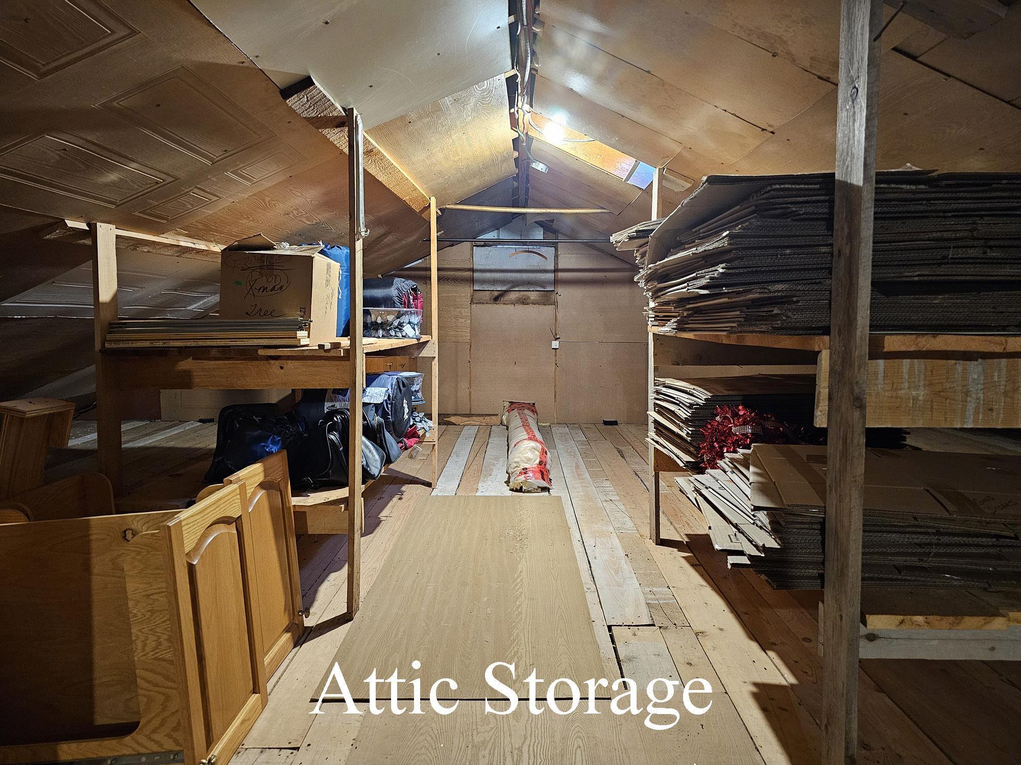 $429,900.00: 2865 Highway 340, Corberrie