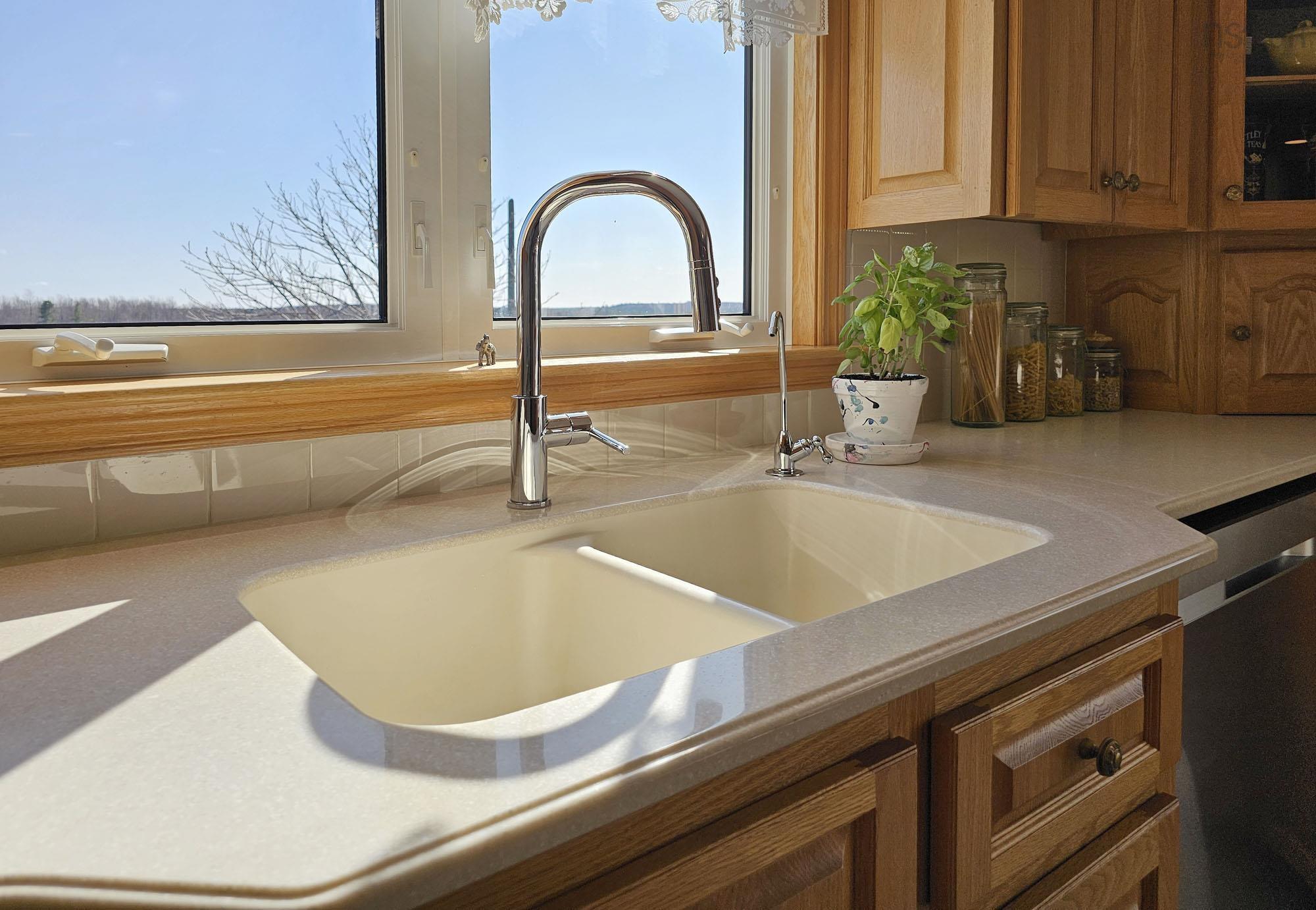 $429,900.00: 2865 Highway 340, Corberrie