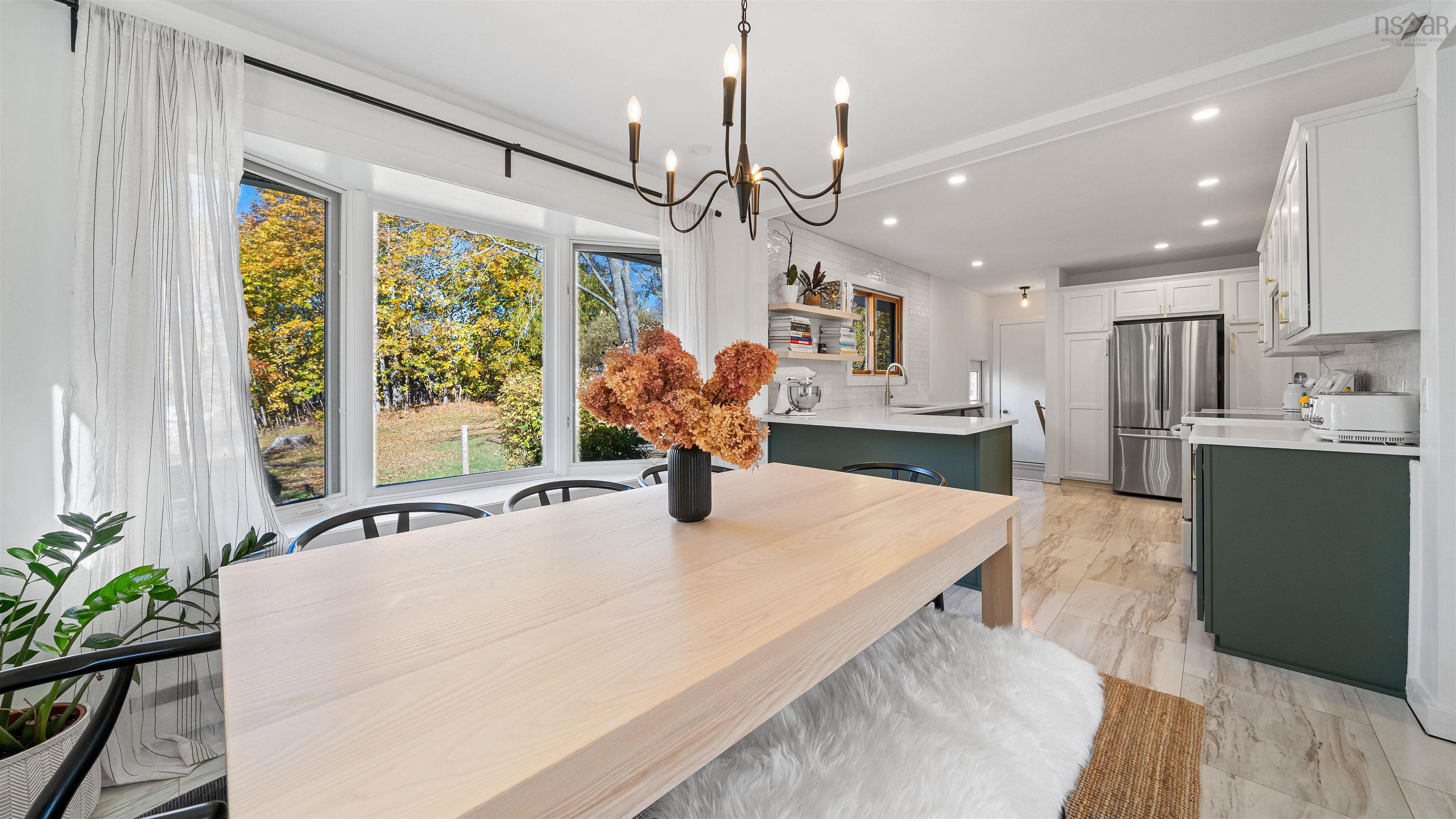 $499,900.00: 417 Wilson Street, Windsor